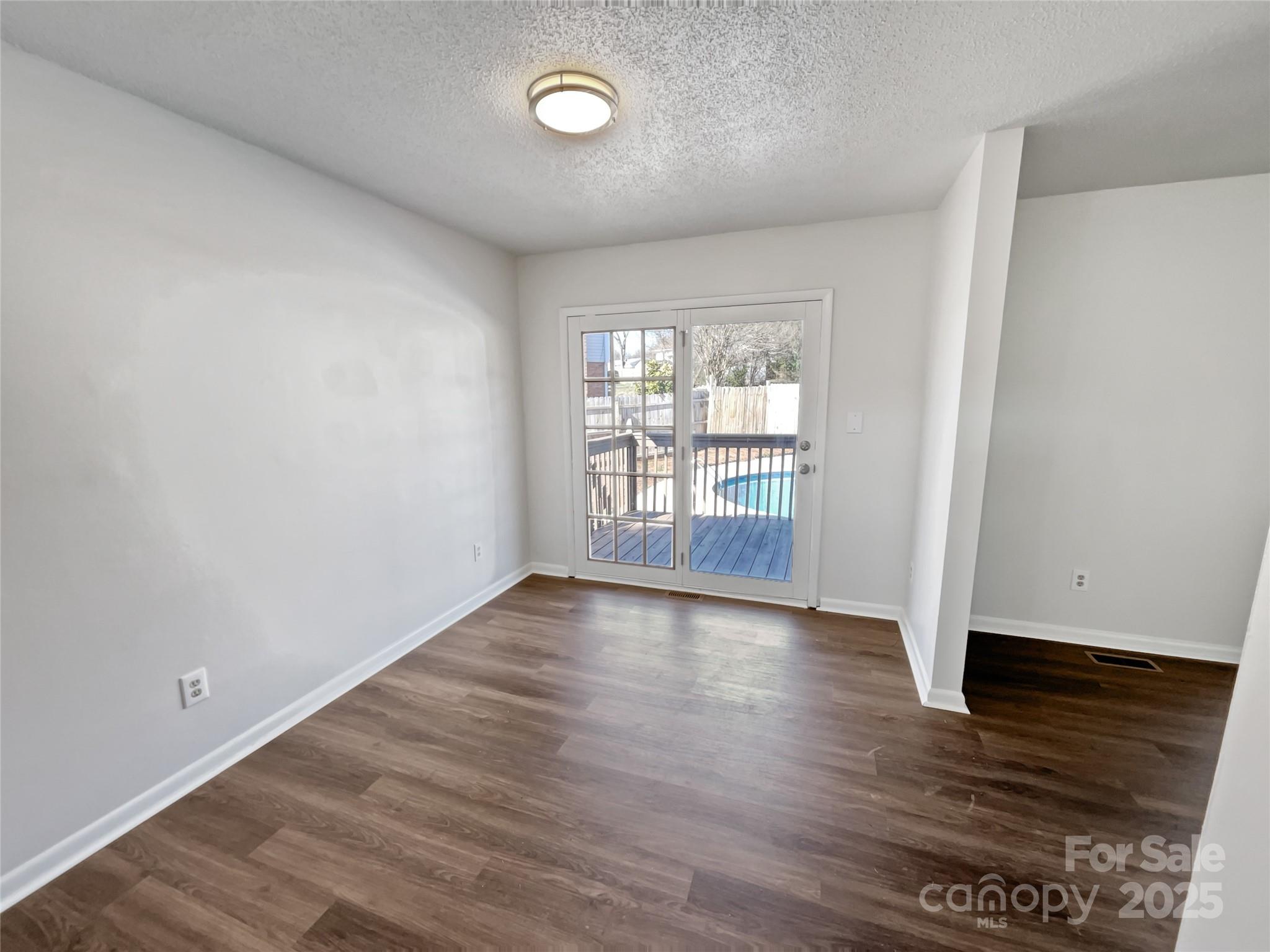 1006 Wilson Boulevard Property Photo 11