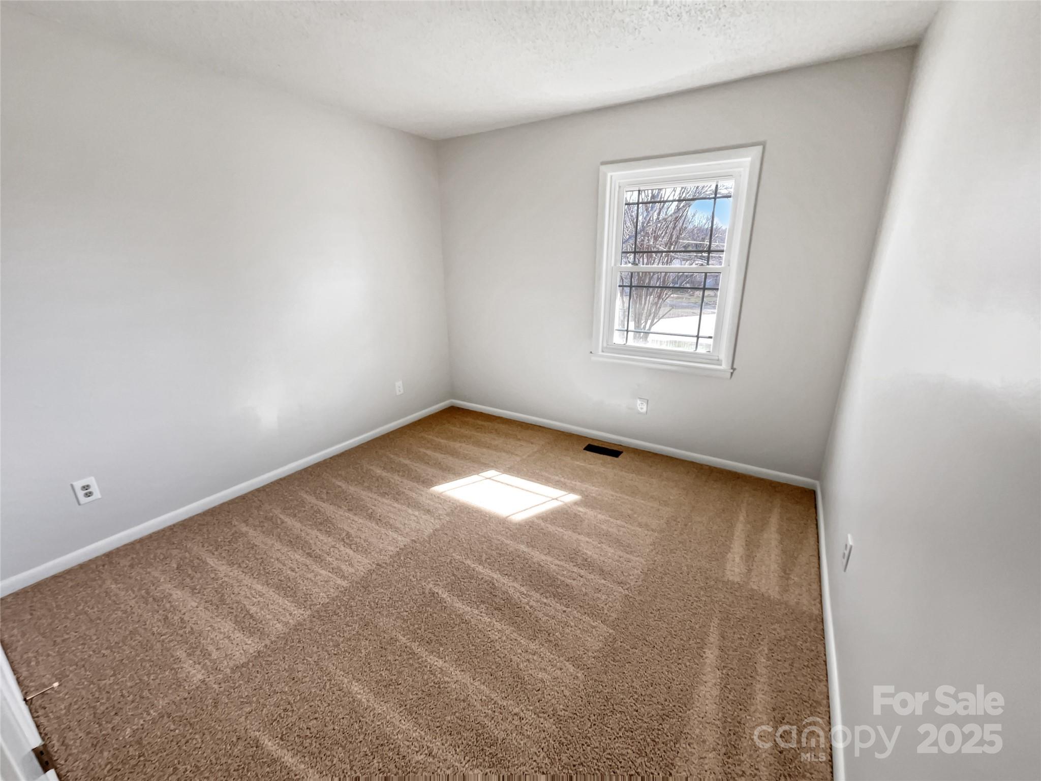 1006 Wilson Boulevard Property Photo 18