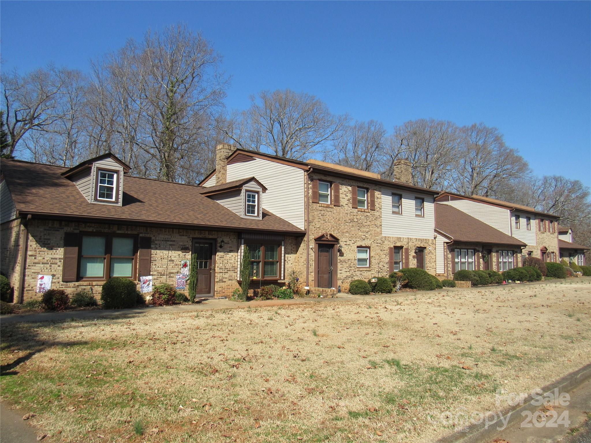 171 Fox Run Road Property Photo 3