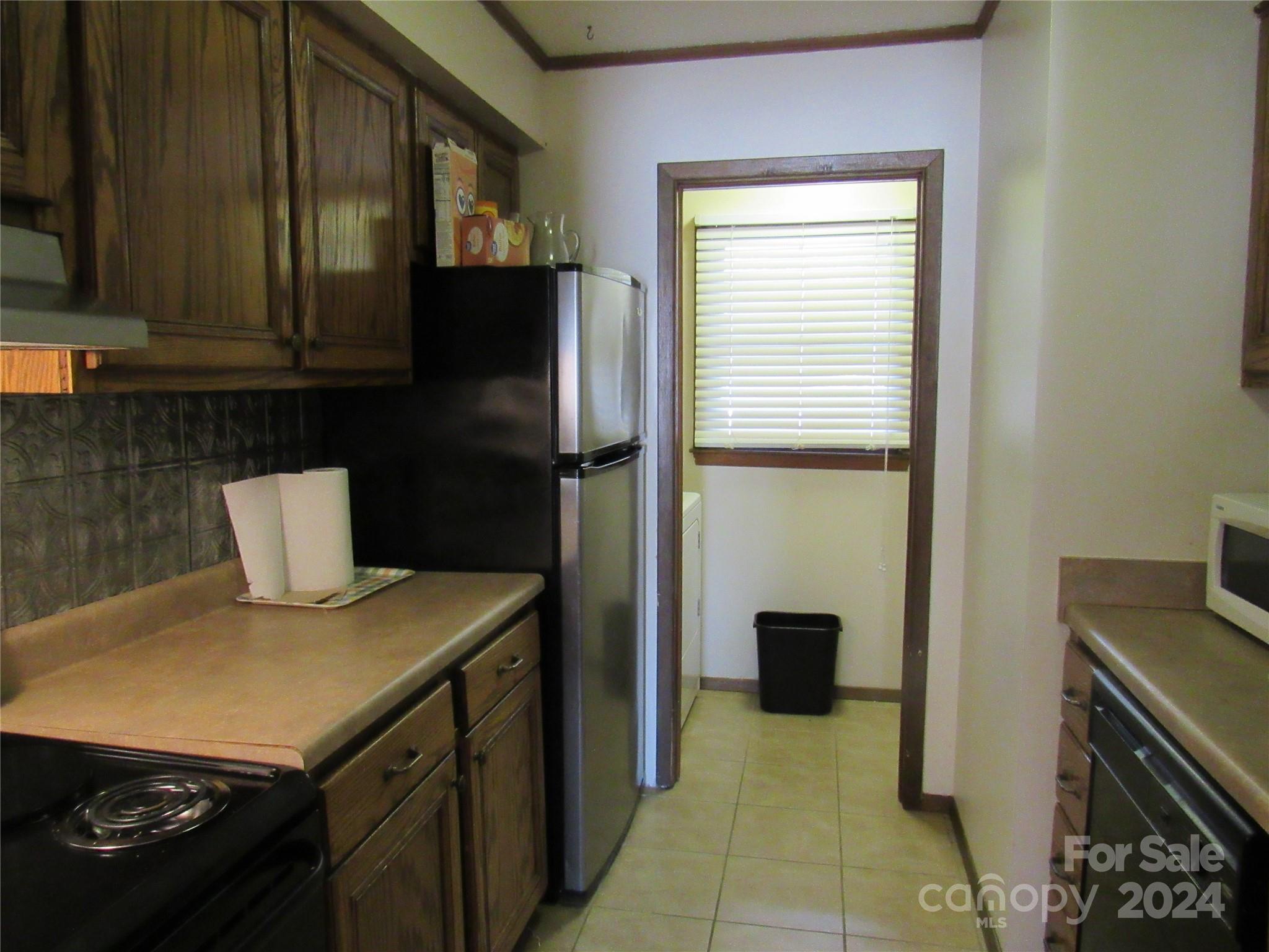 171 Fox Run Road Property Photo 5
