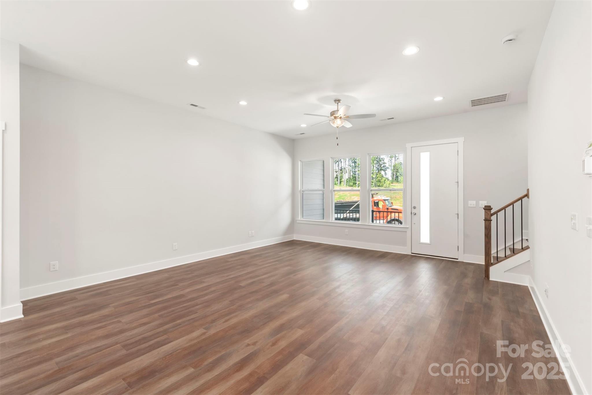 417 Prine Place Brx0013 Property Photo 18