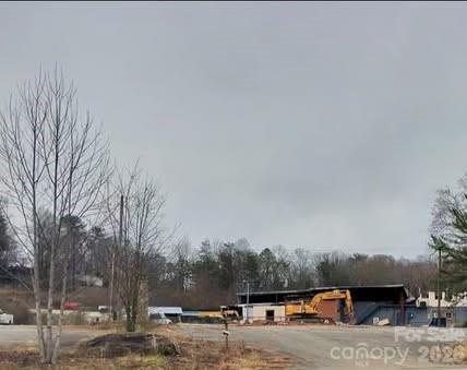 102 Sanford Drive Property Photo 5