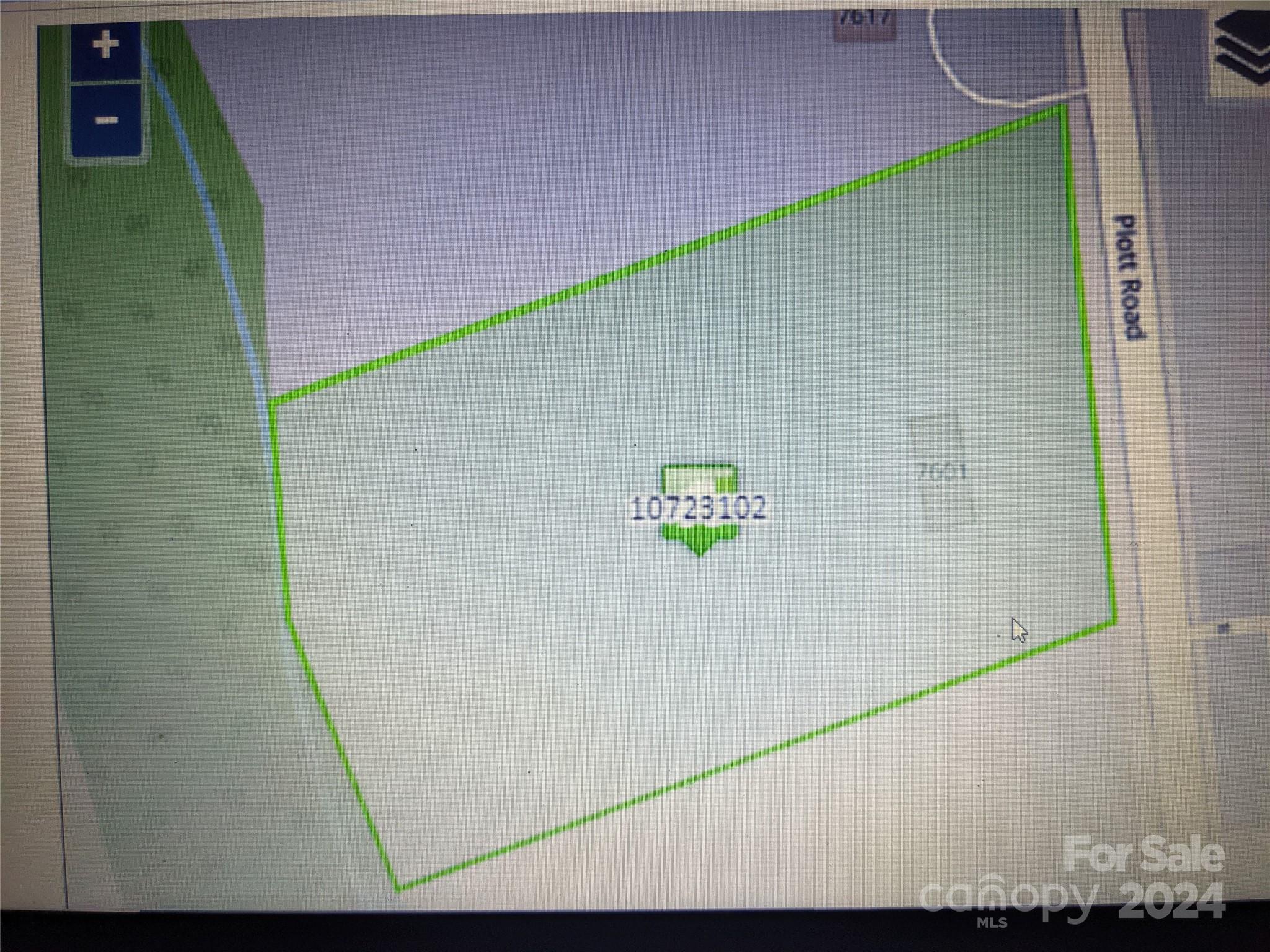 7601 Plott Road Property Photo 8