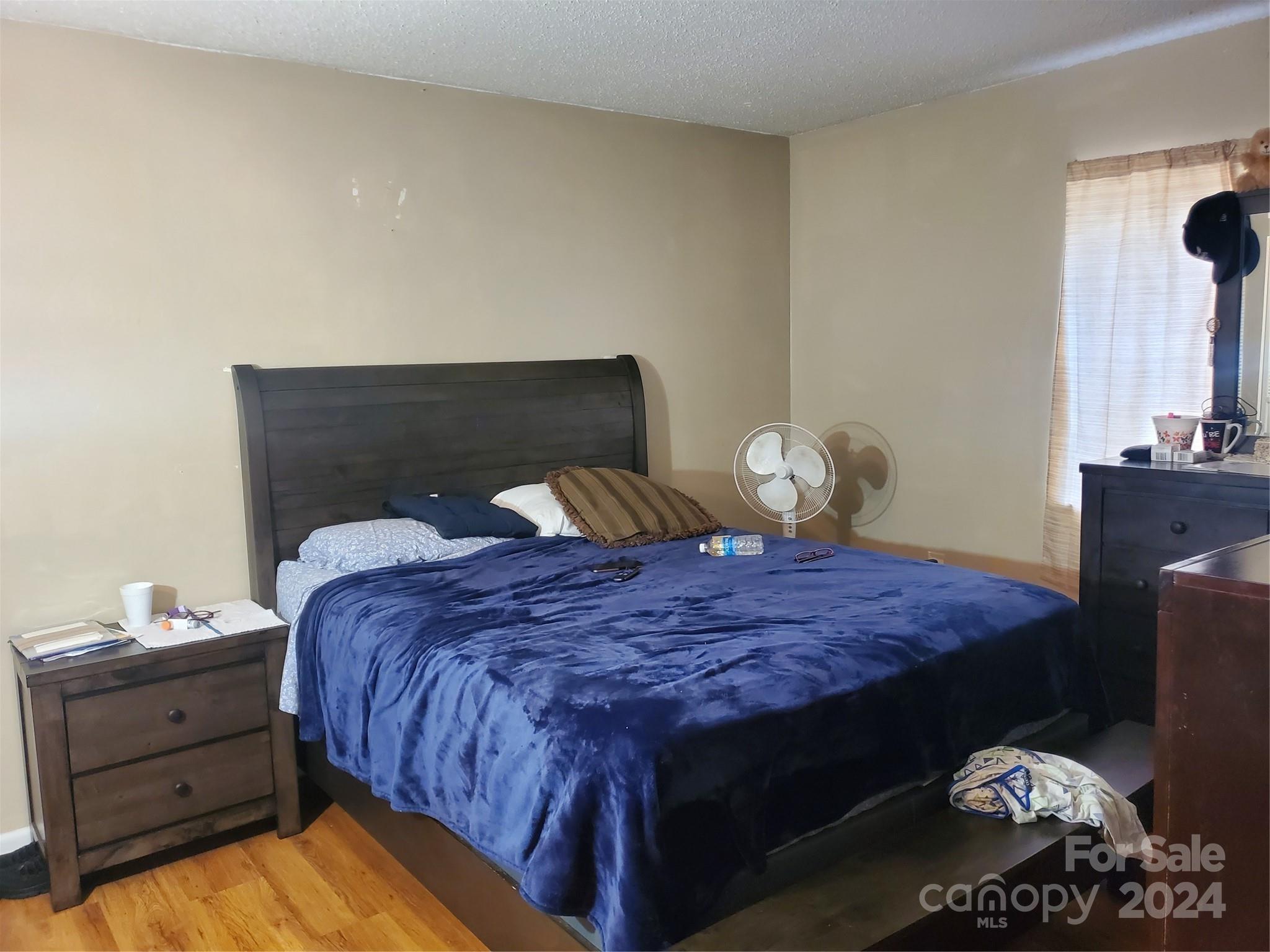 4804 Spring Lake Drive B Property Photo 7