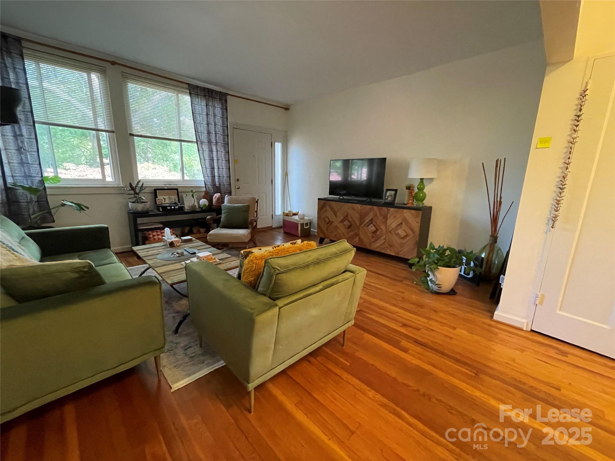 2513 Vail Avenue 4 Property Photo 6