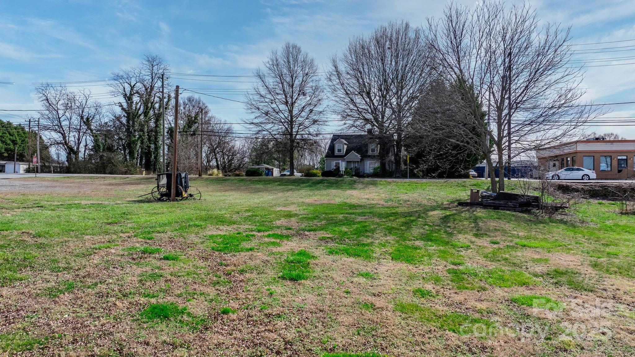 53 2nd Avenue Property Photo 13