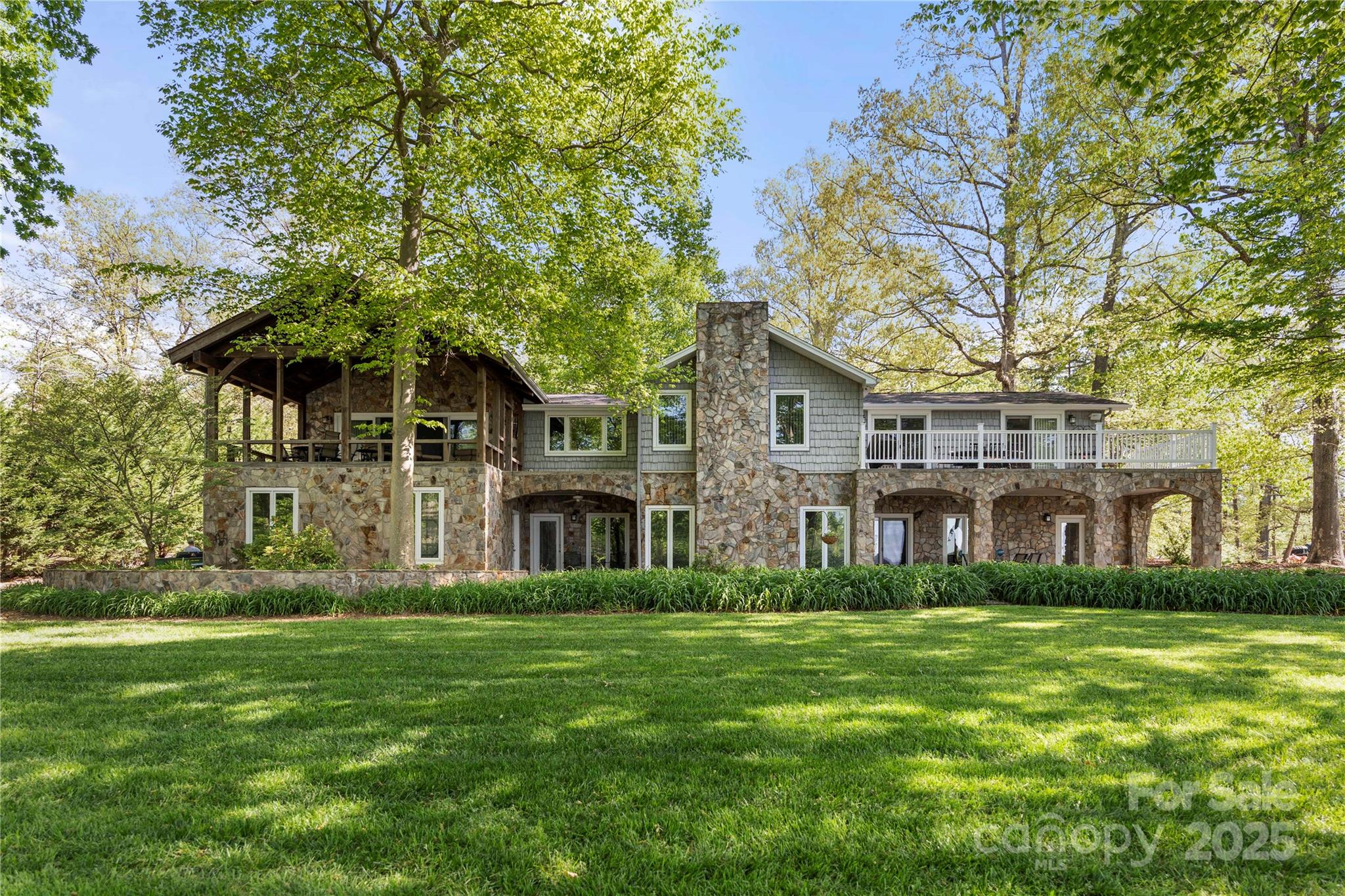501 Nivens Cove Road Property Photo 1
