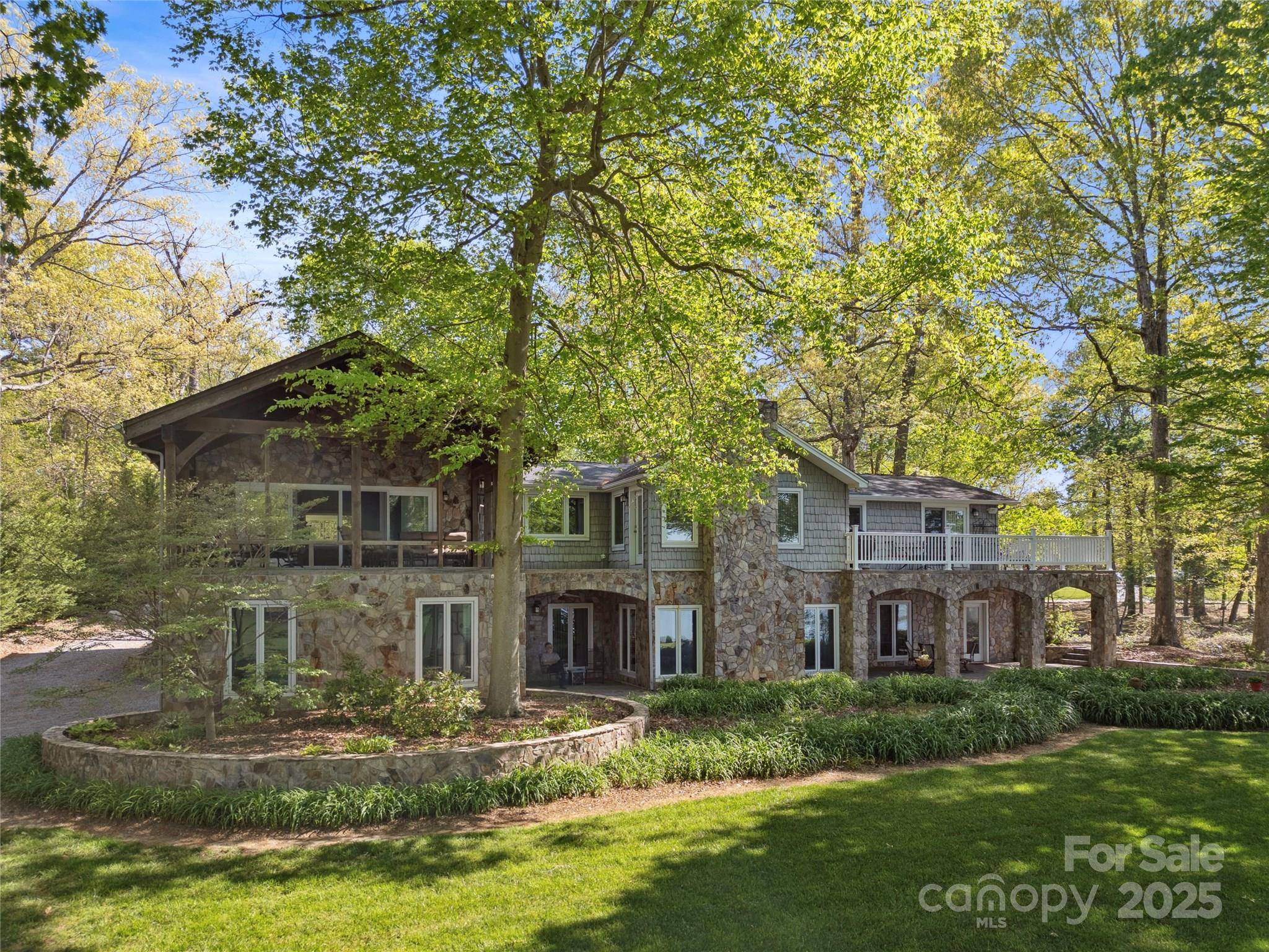 501 Nivens Cove Road Property Photo 14