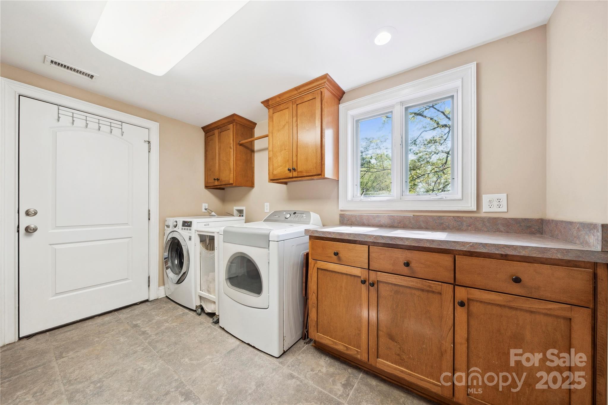 501 Nivens Cove Road Property Photo 33