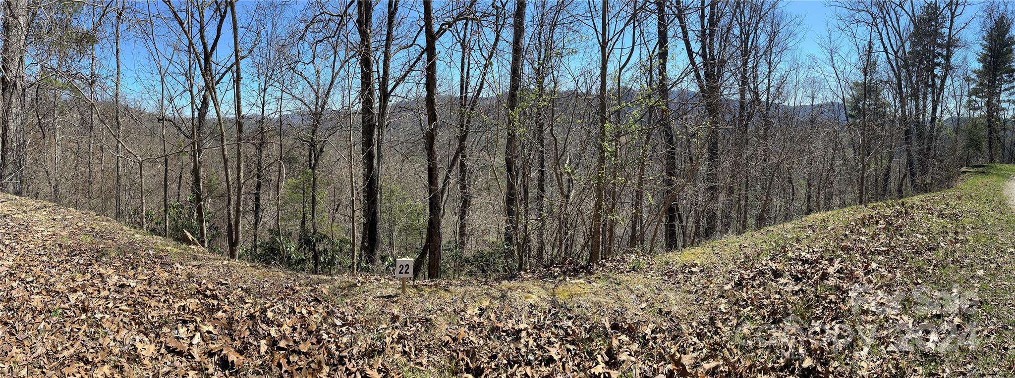 275 Overlook Lane 22 Property Photo 3