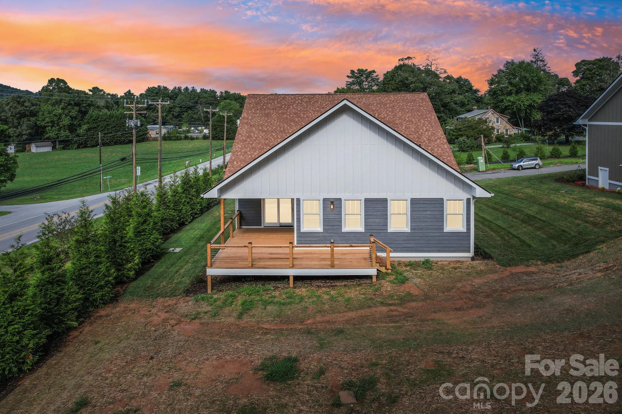 20 Maple Knoll Drive Property Photo 4