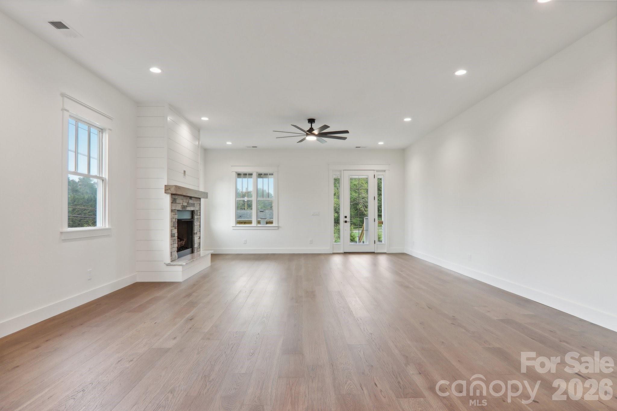 20 Maple Knoll Drive Property Photo 5