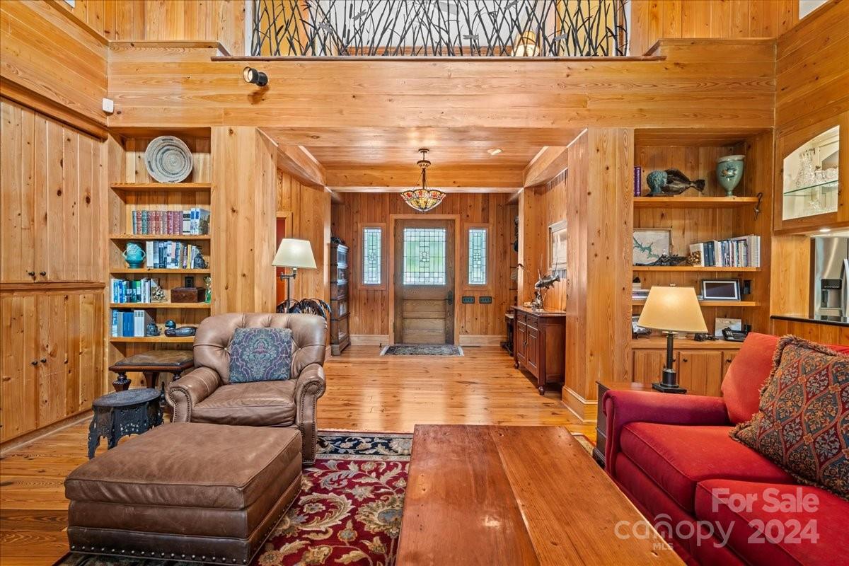 2884 Lake Road Property Photo 6