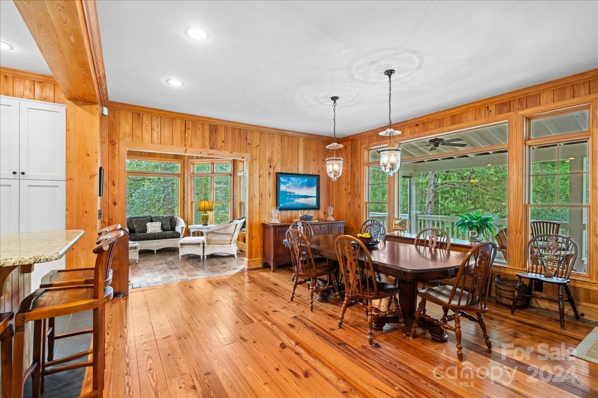 2884 Lake Road Property Photo 8