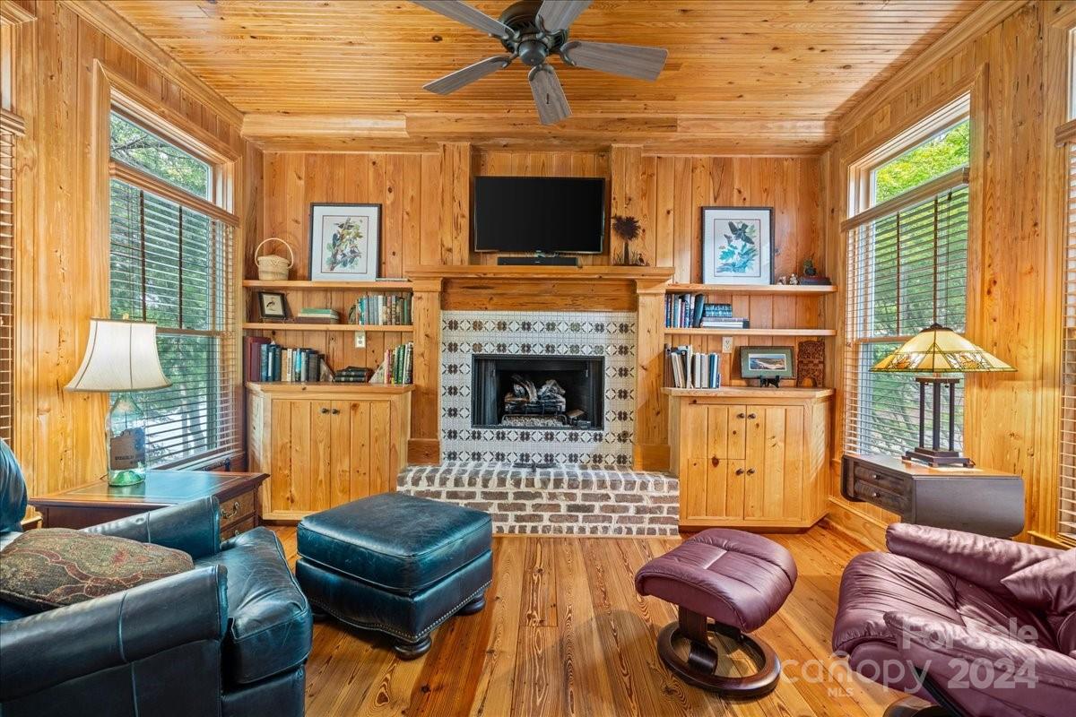 2884 Lake Road Property Photo 18