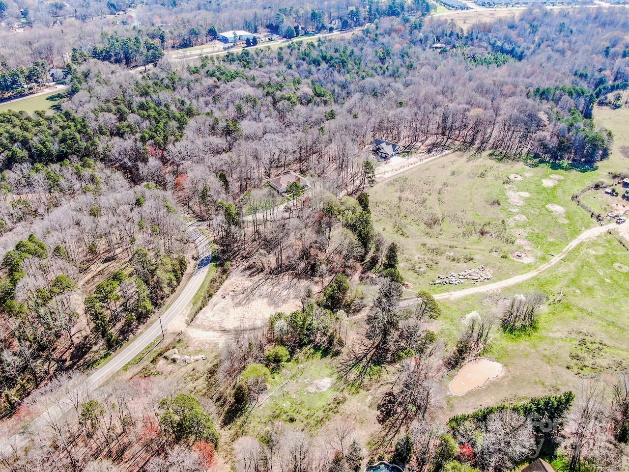 00 Beaten Path Road Property Photo 2