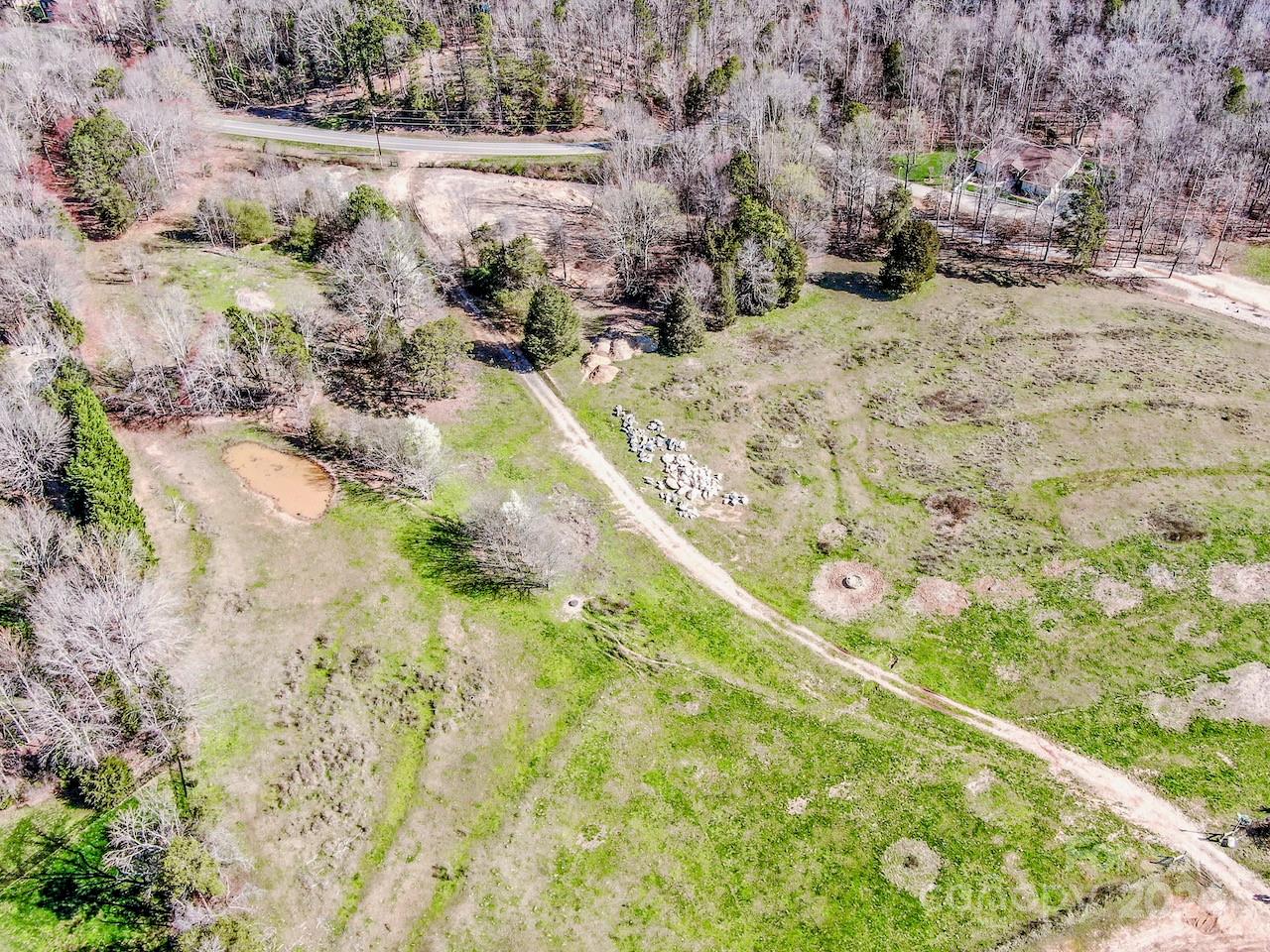 00 Beaten Path Road Property Photo 4