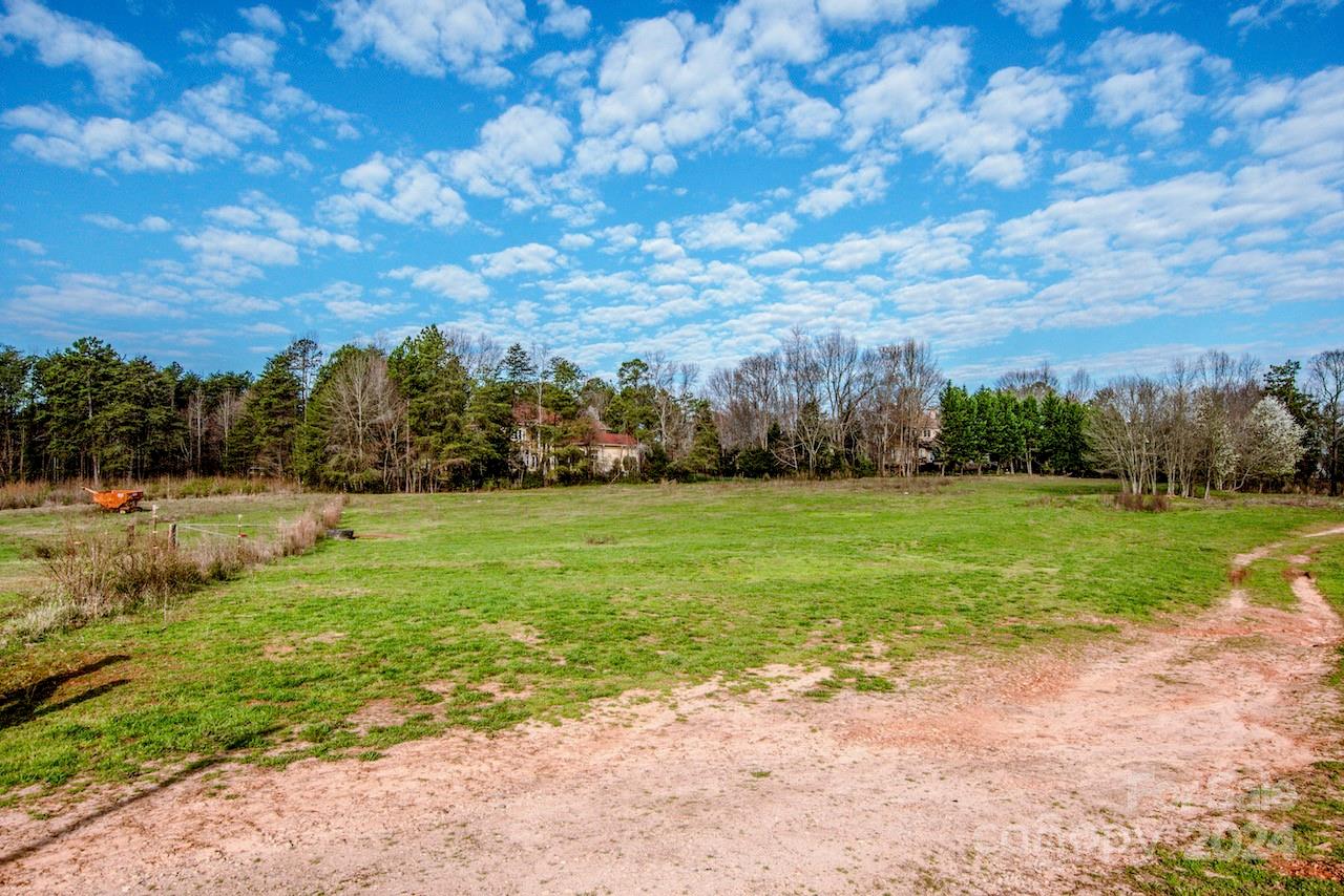 00 Beaten Path Road Property Photo 10