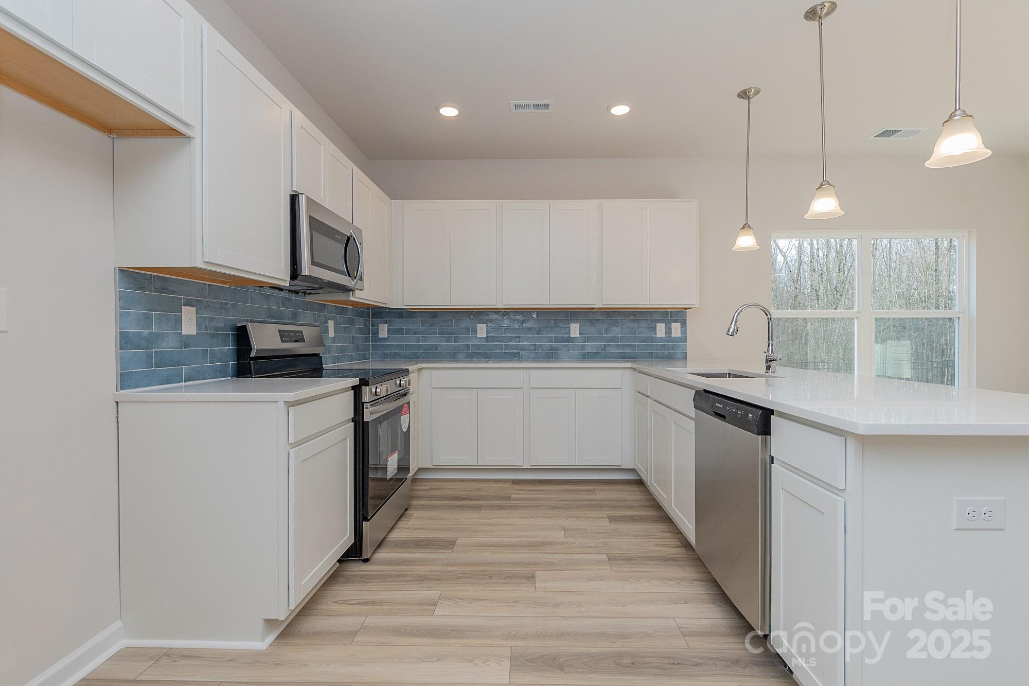 1229 Red River Drive Property Photo 6