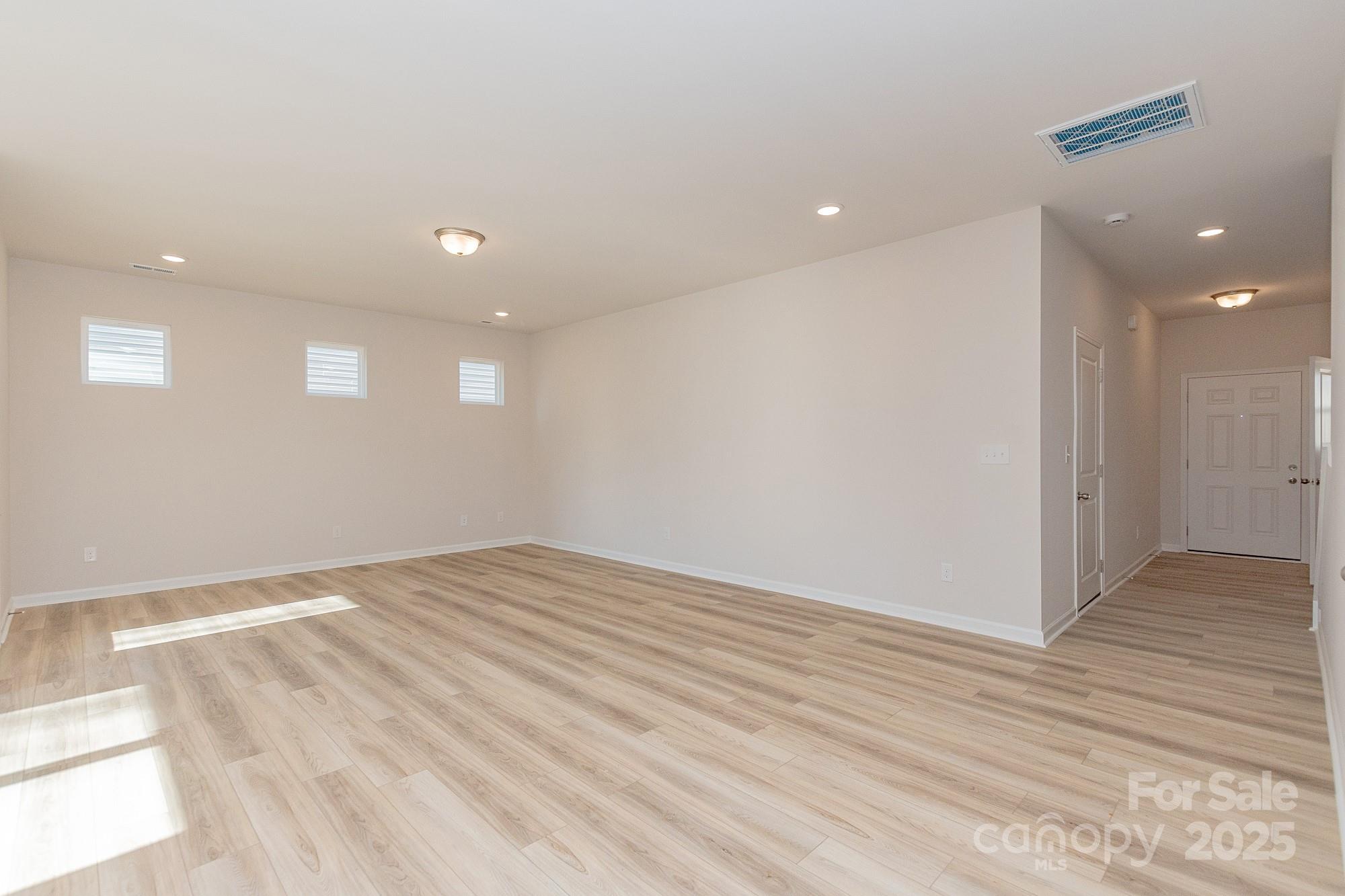1229 Red River Drive Property Photo 9