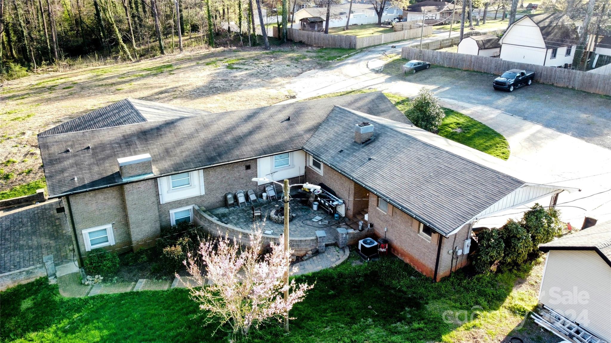 218 Sequoia Place Property Photo 5