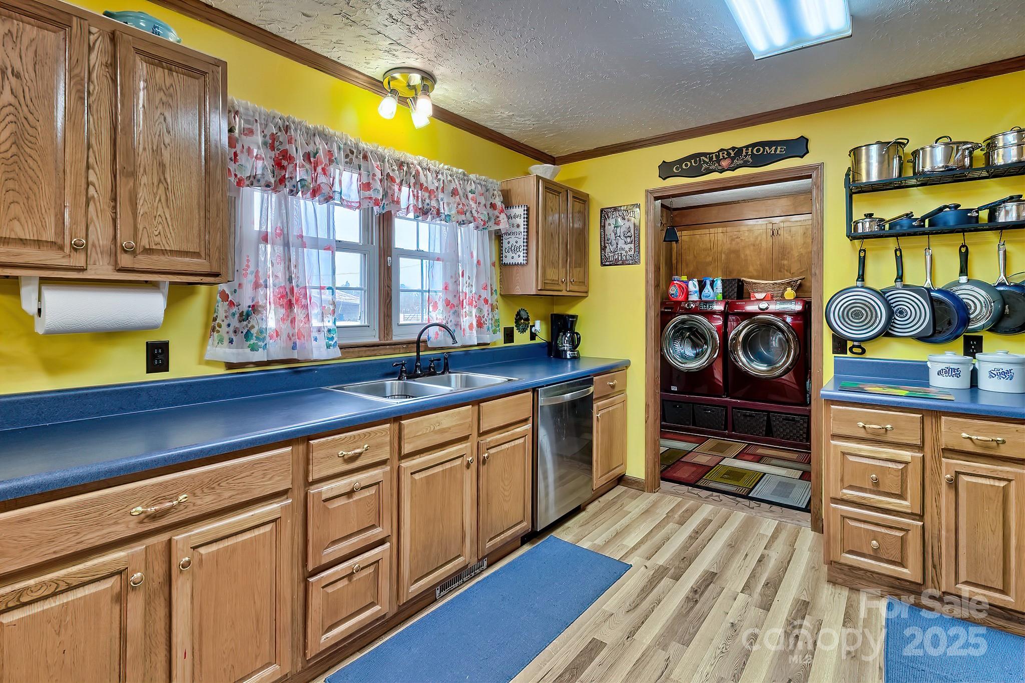 1467 Airport Road Property Photo 11