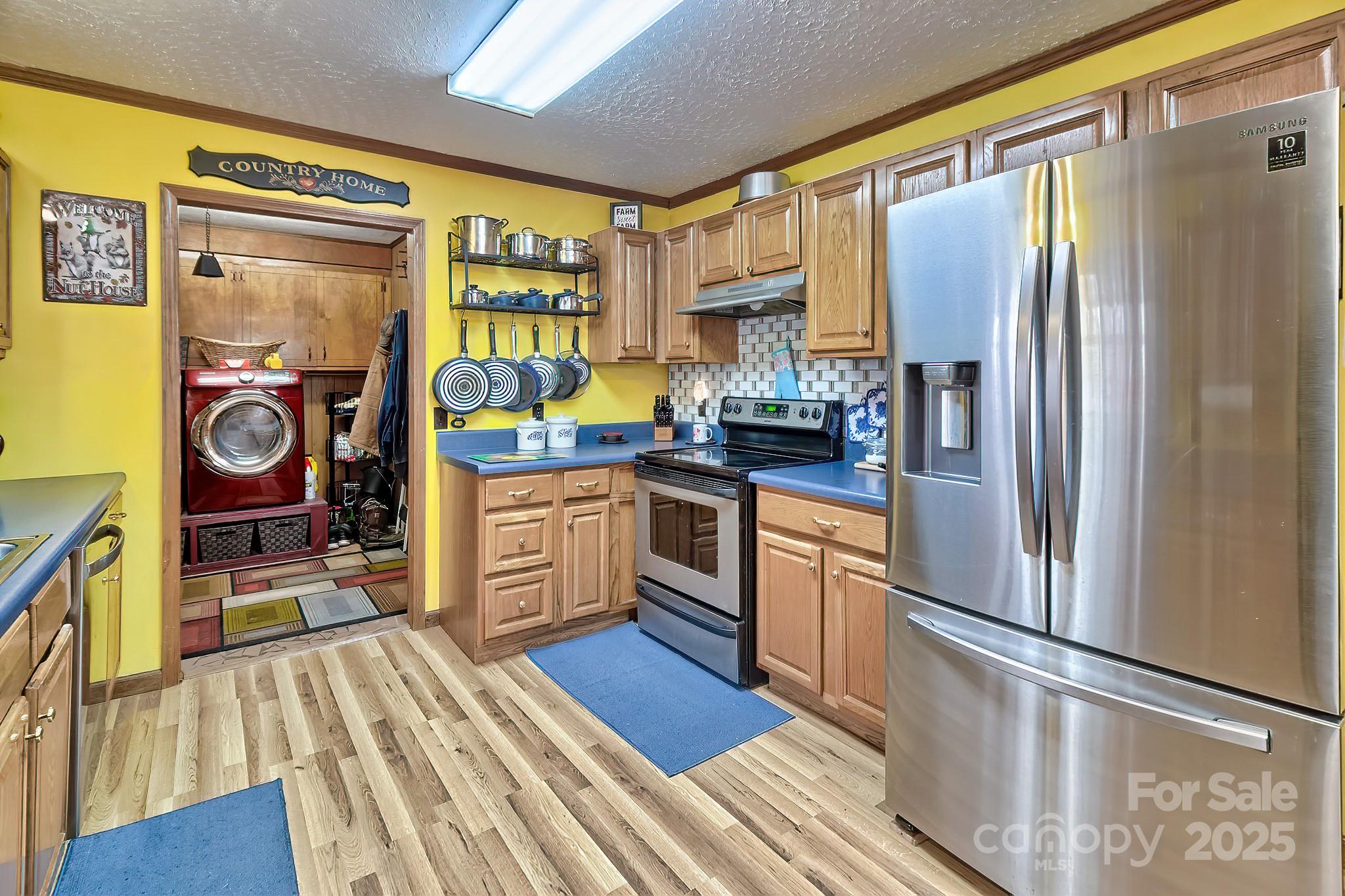 1467 Airport Road Property Photo 12