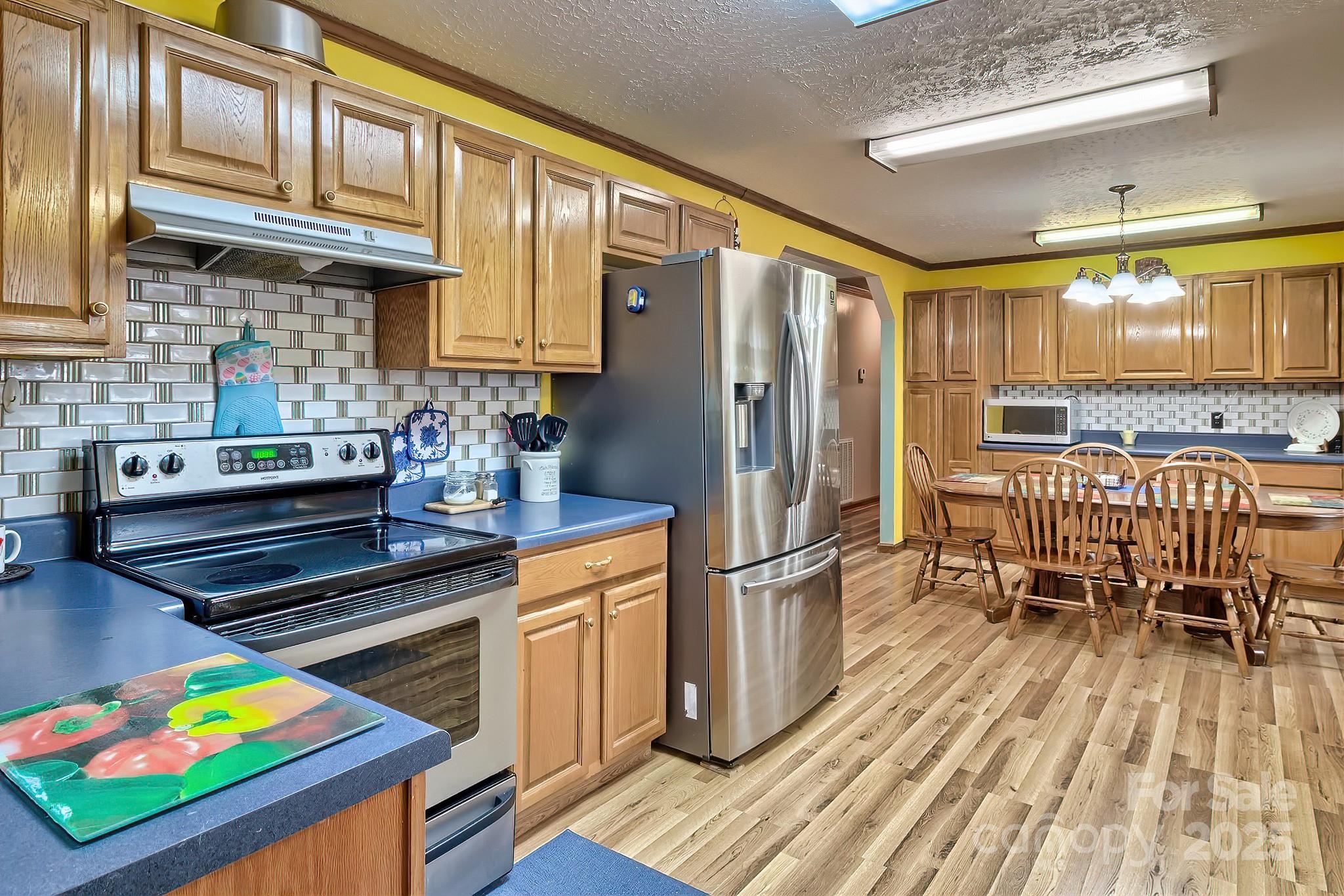 1467 Airport Road Property Photo 14