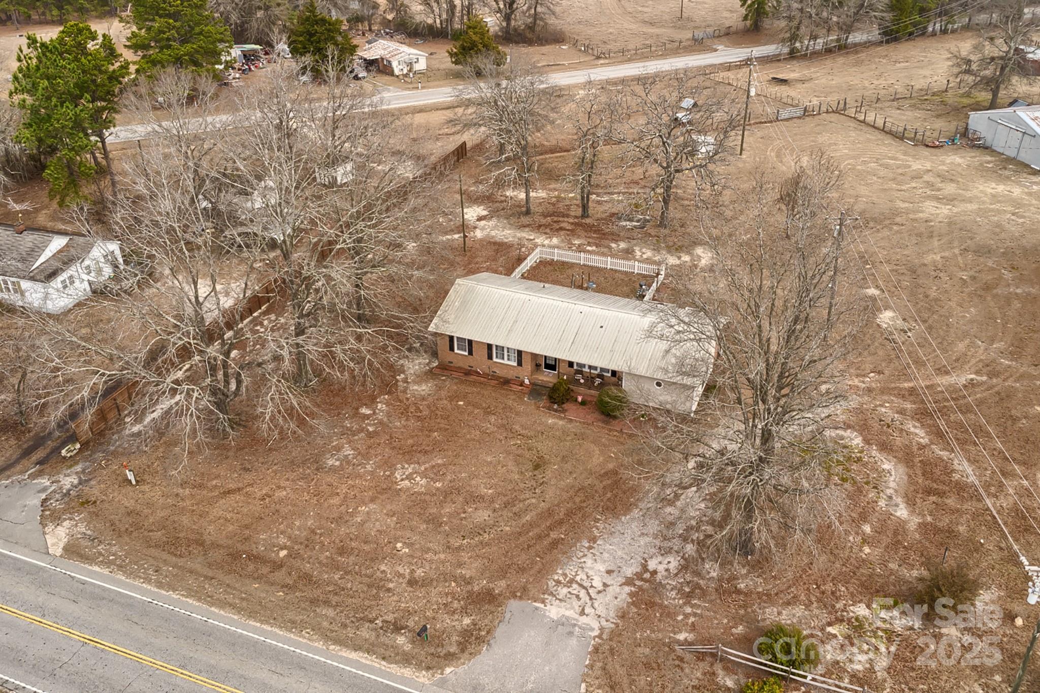 1467 Airport Road Property Photo 28
