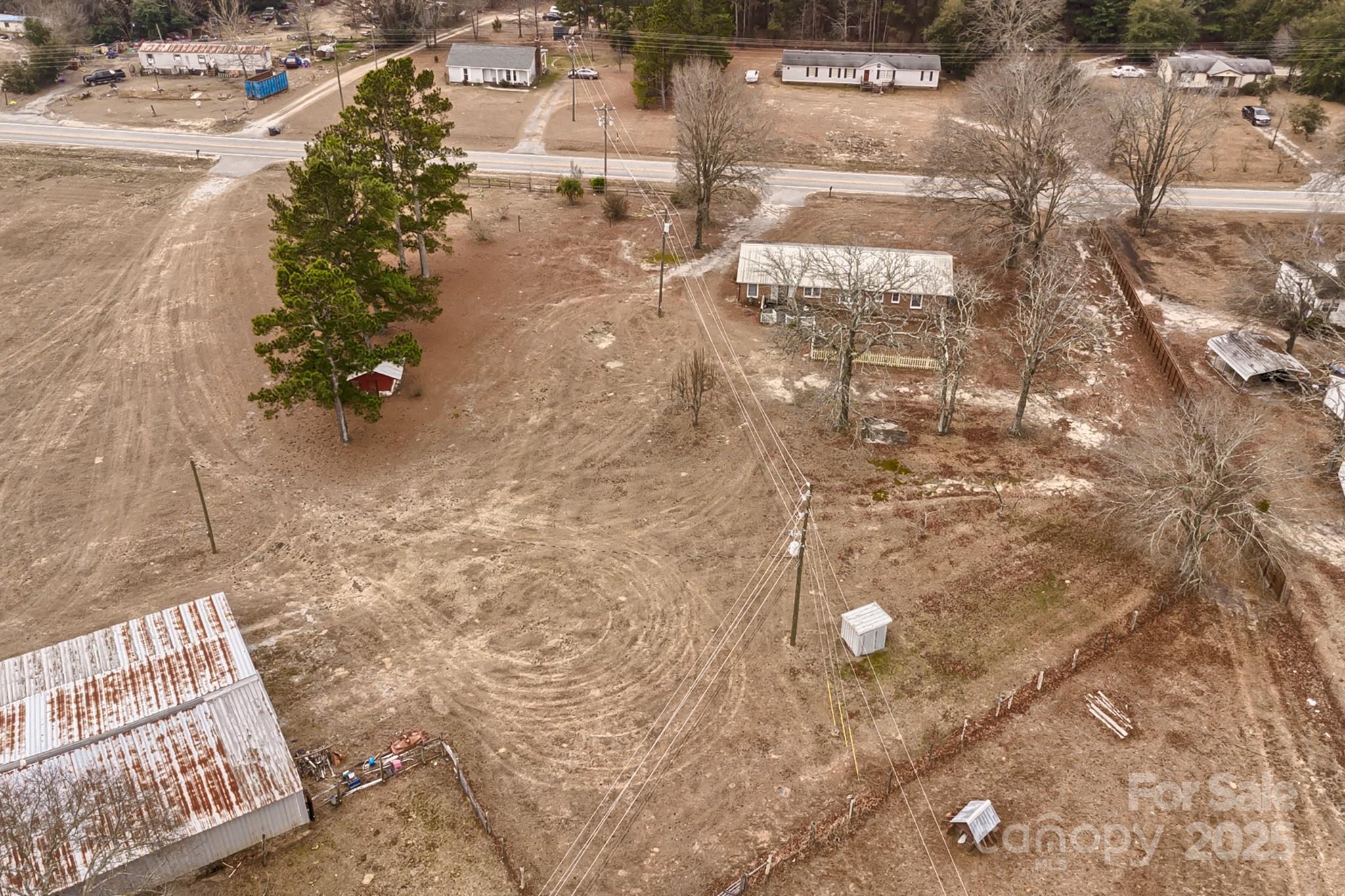 1467 Airport Road Property Photo 33