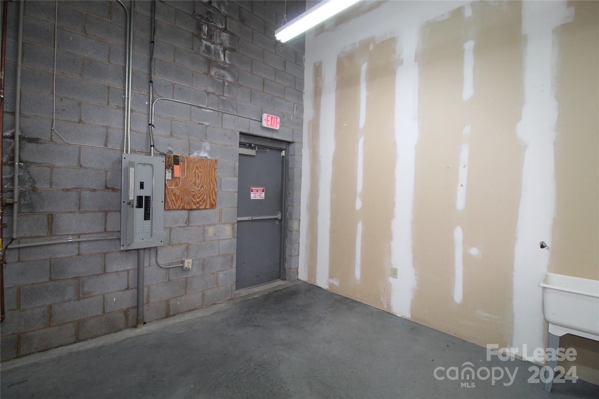 2025 Morganton Boulevard 5 & 6 Property Photo 21