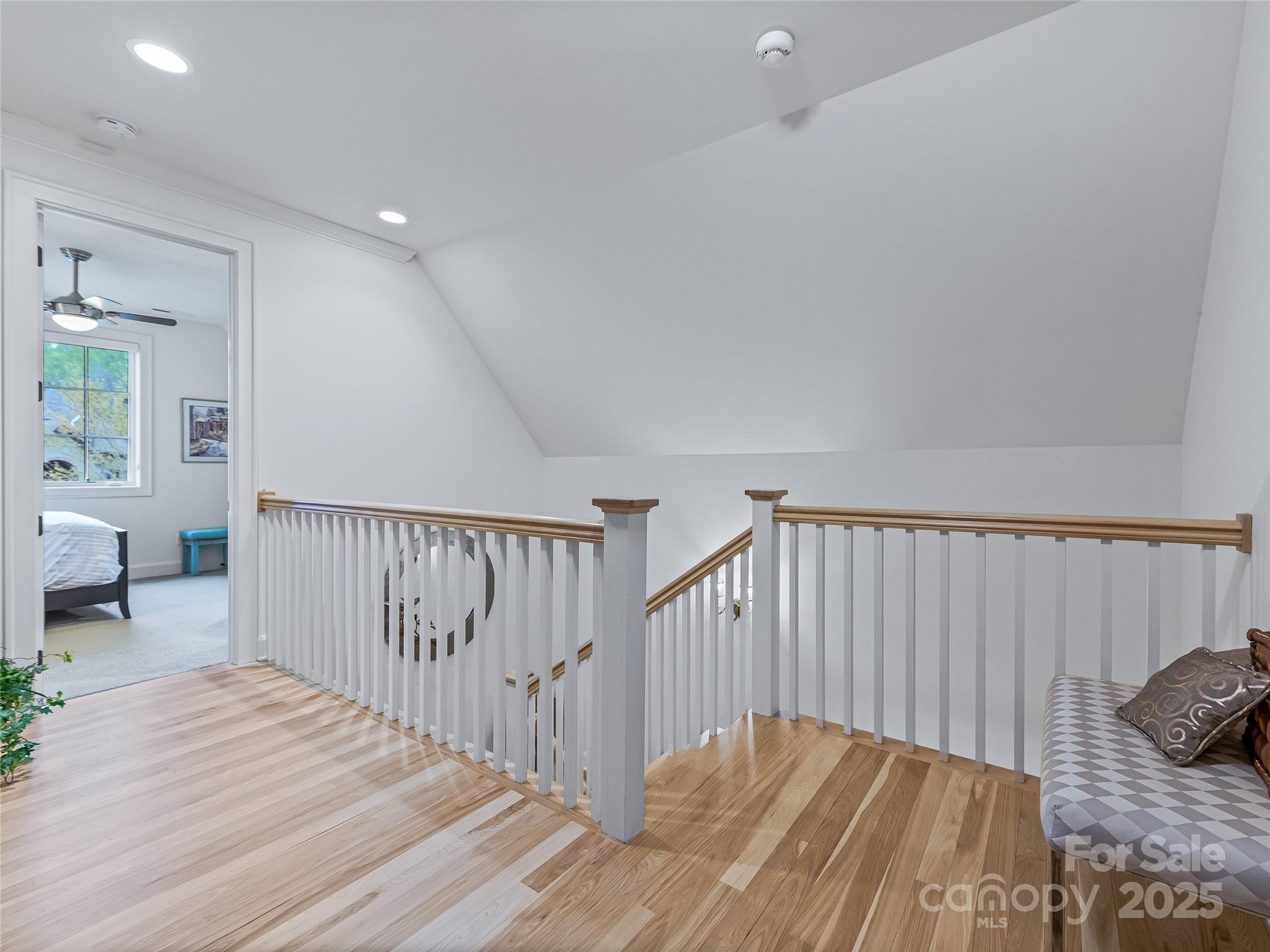 14 Chantilly Drive Property Photo 28