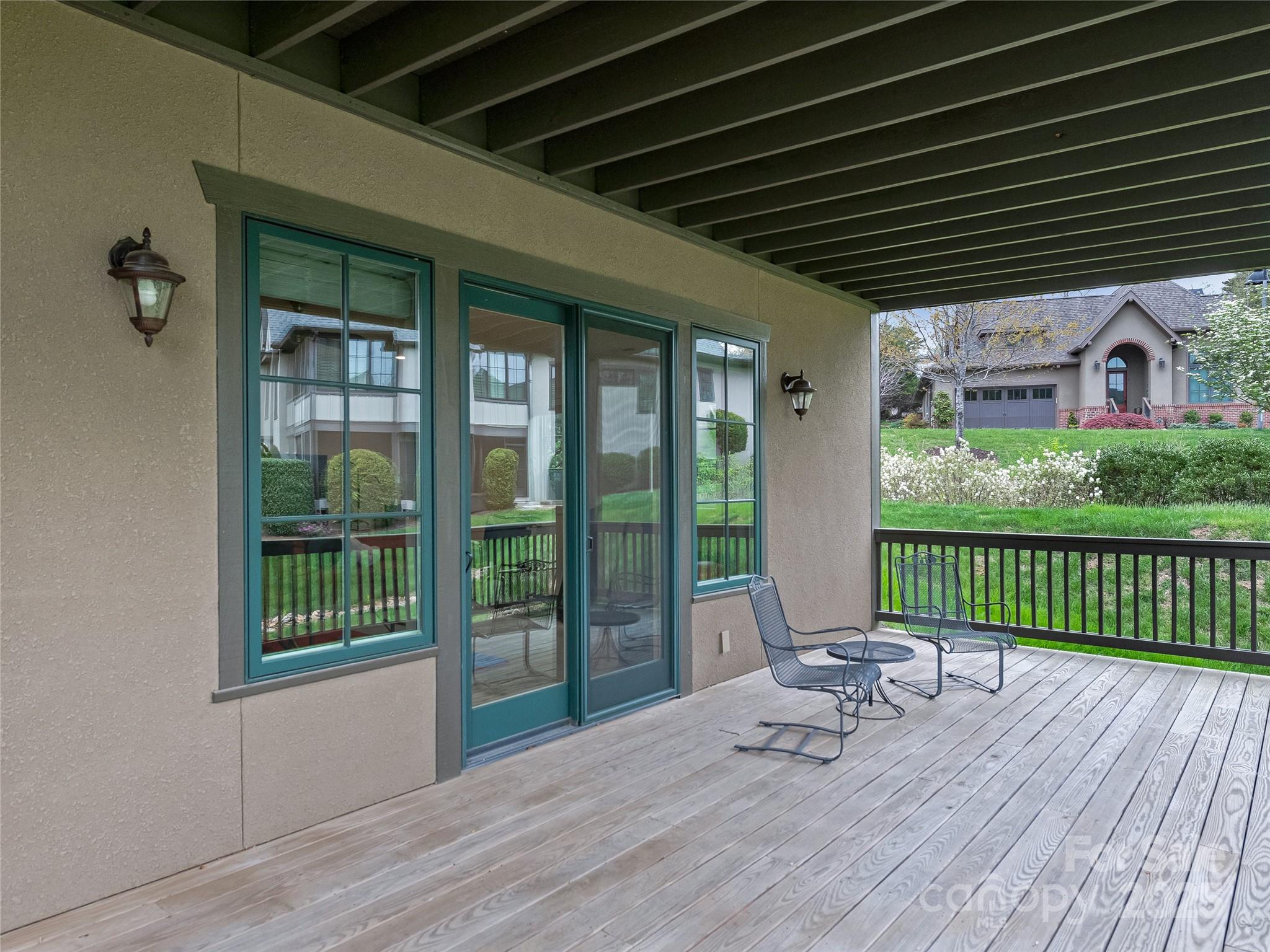 14 Chantilly Drive Property Photo 37