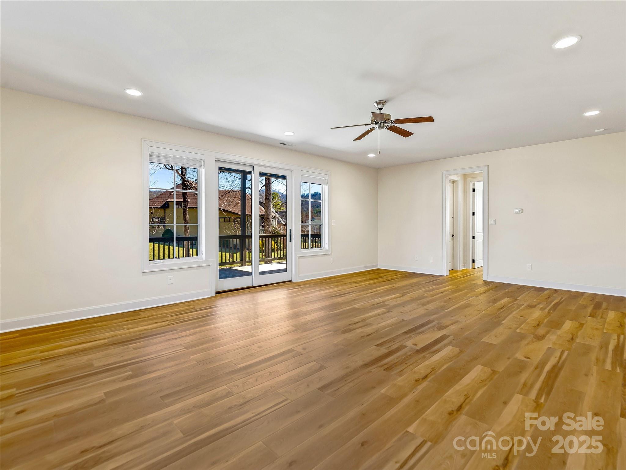 14 Chantilly Drive Property Photo 39
