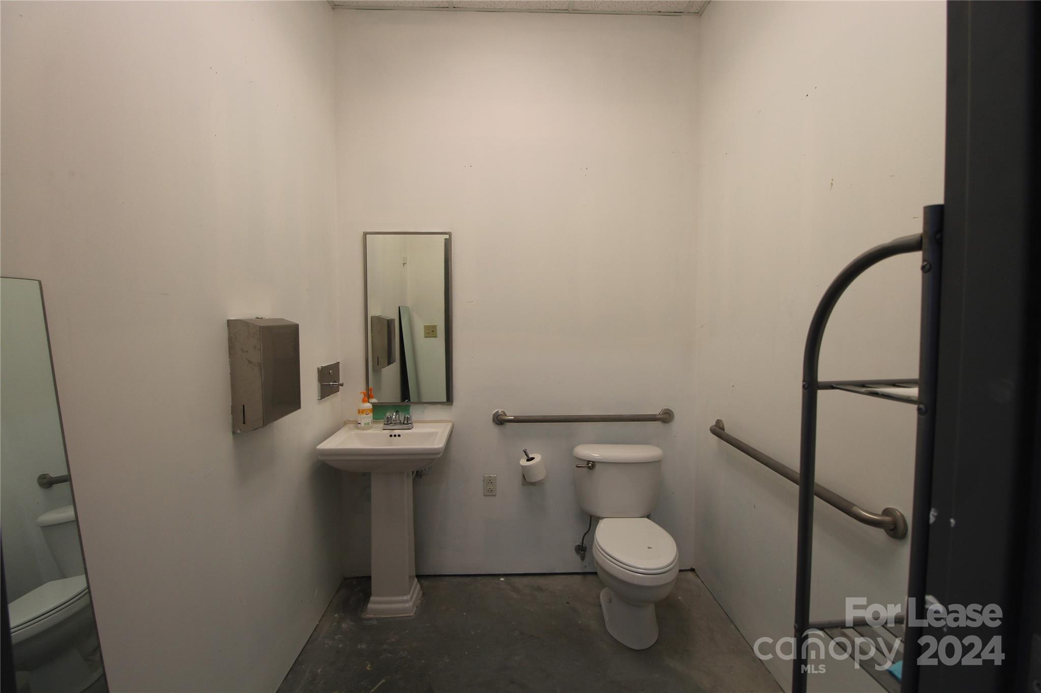 2025 Morganton Boulevard 6 Property Photo 11