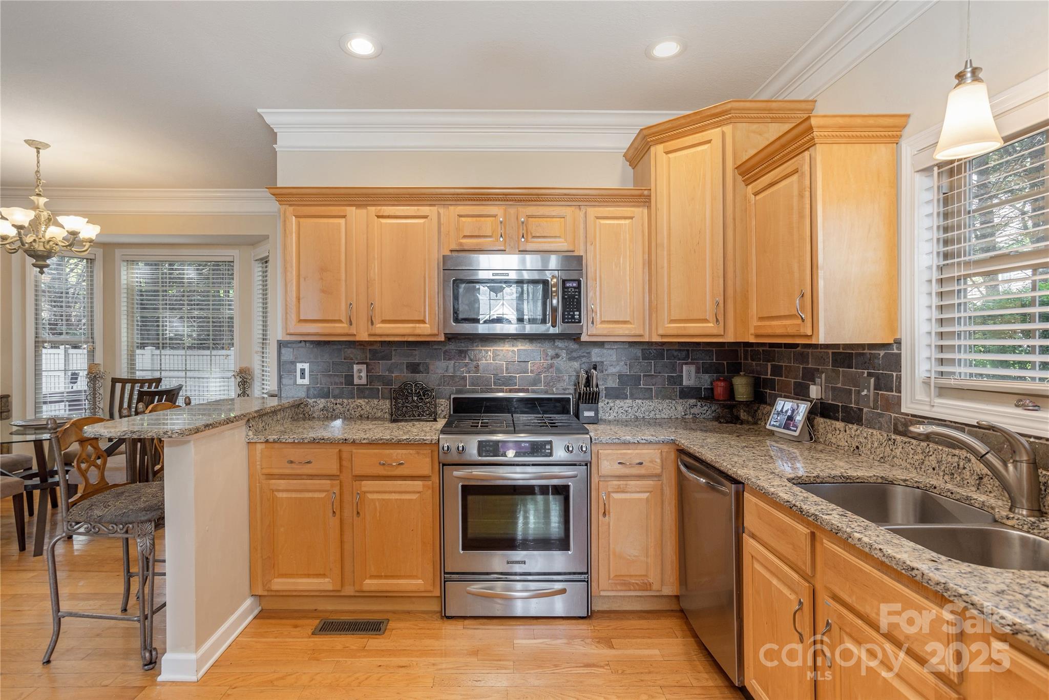 219 Rivercrest Boulevard Property Photo 14