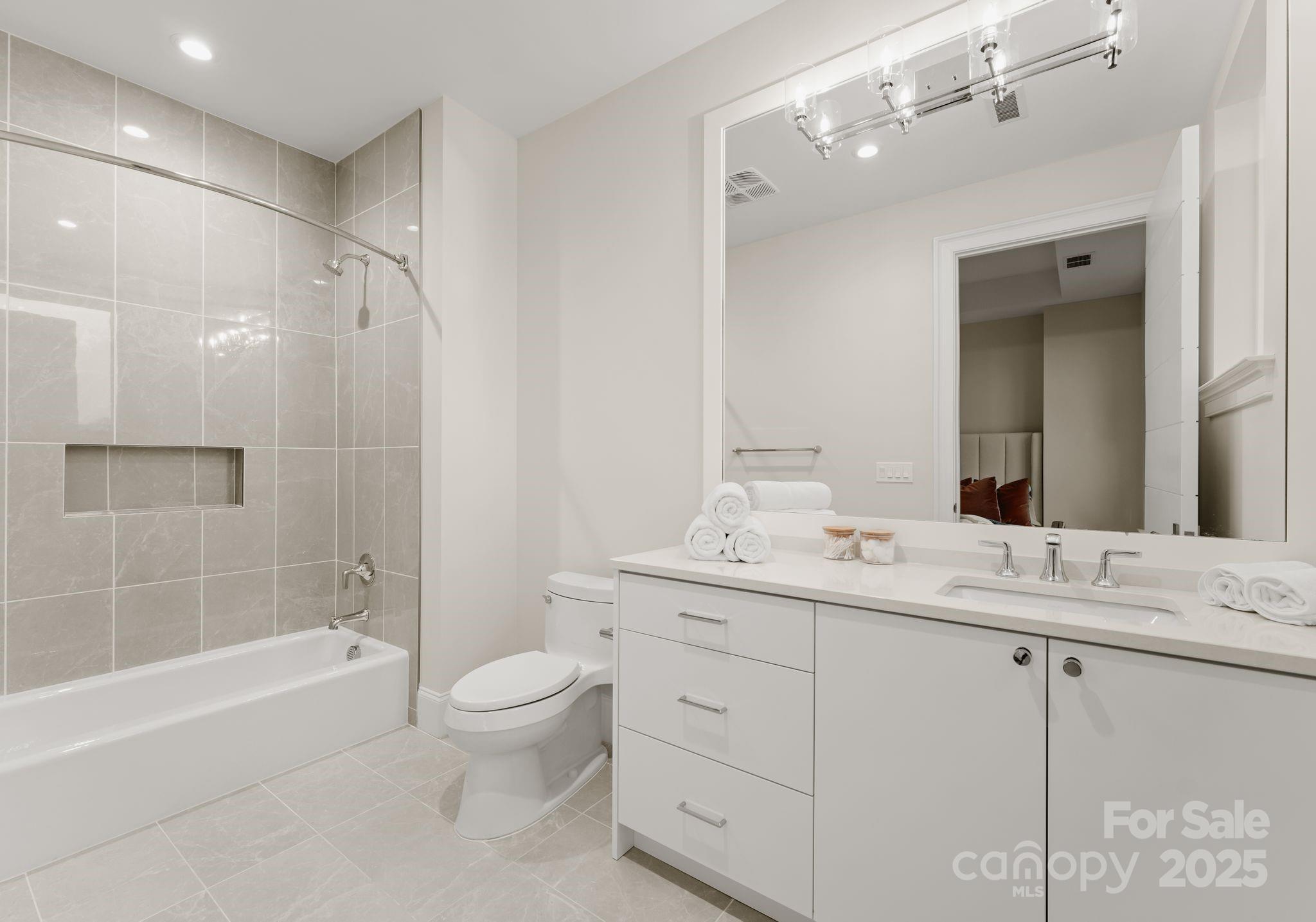 130 Cherokee Road 404 Property Photo 17