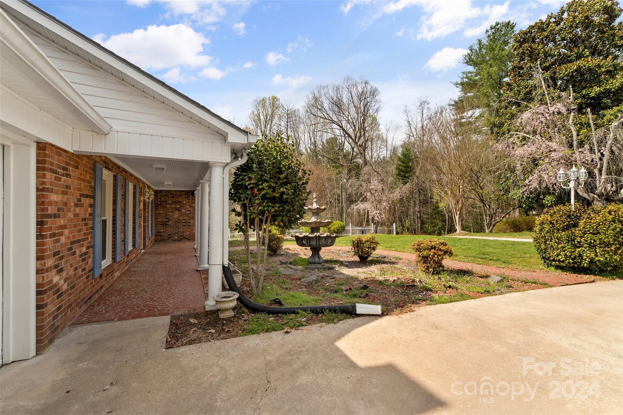 3211 Teague Lane Property Photo 5