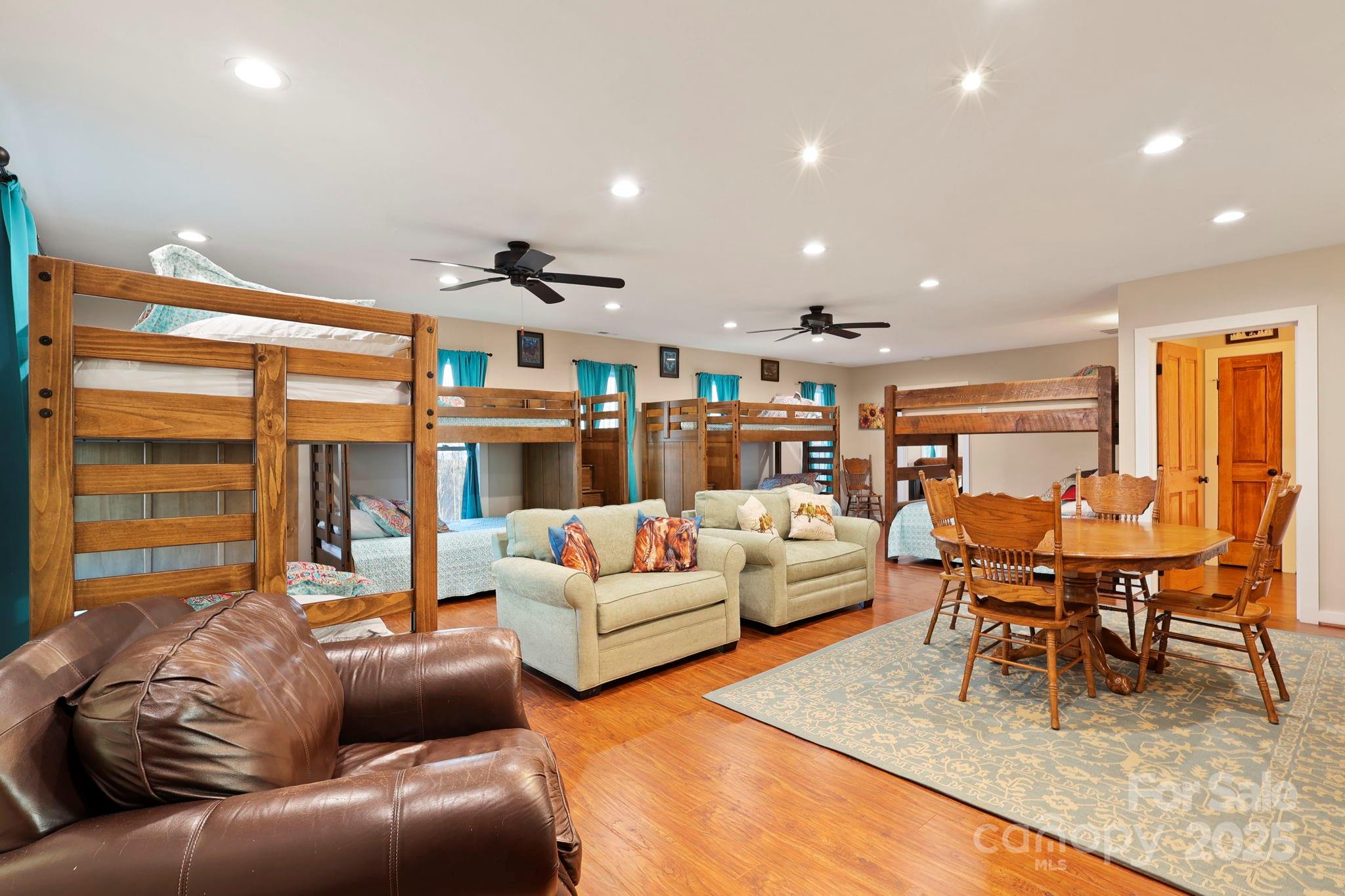 160 Outback Road Property Photo 42