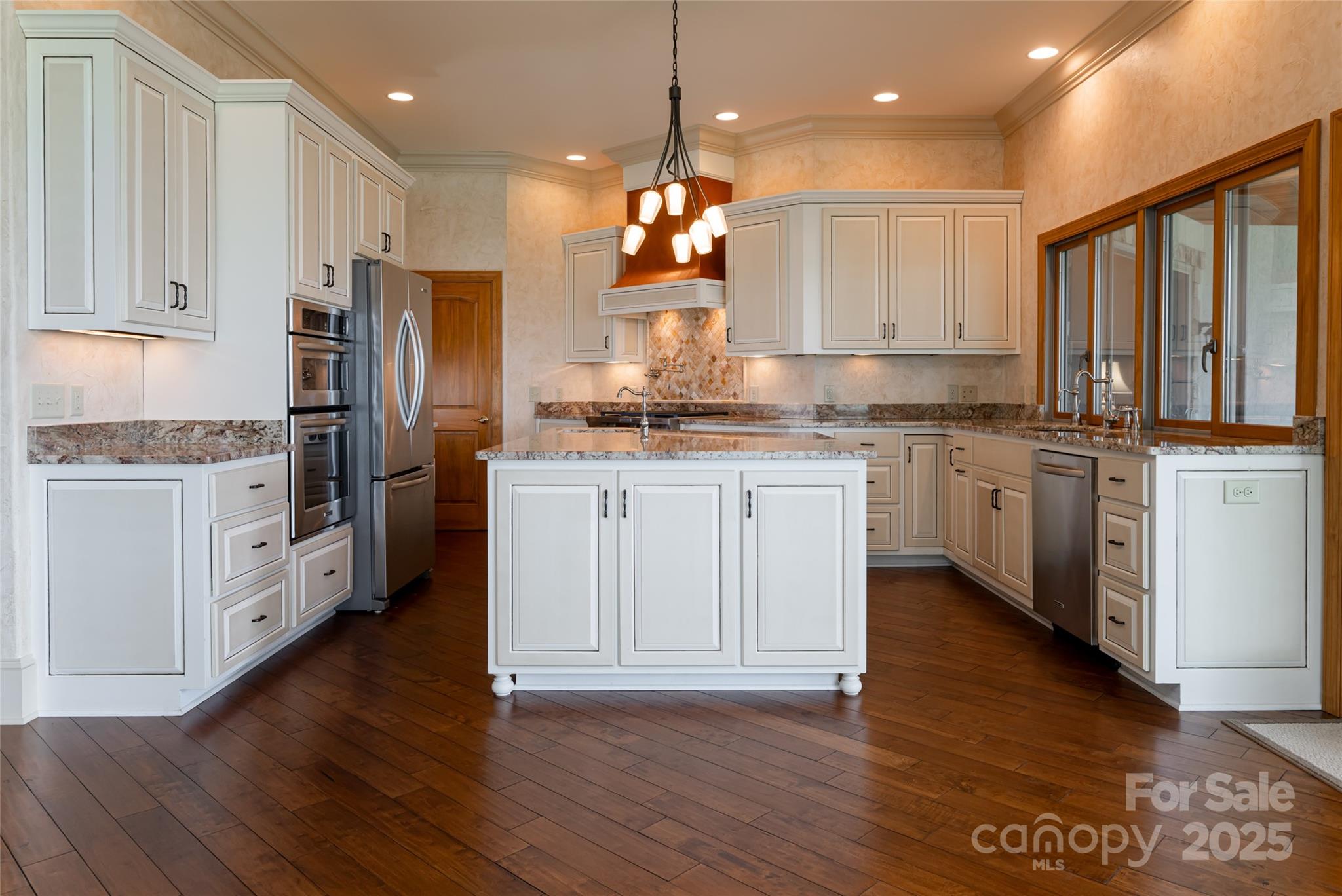 205 Pineholt Lane Property Photo 9