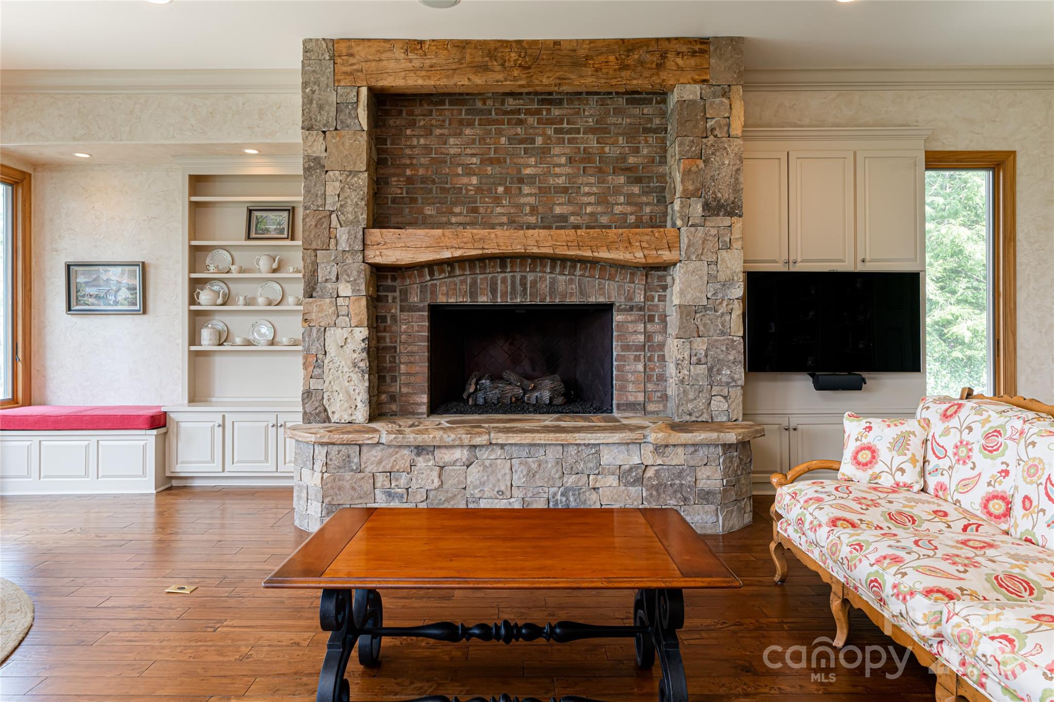 205 Pineholt Lane Property Photo 10