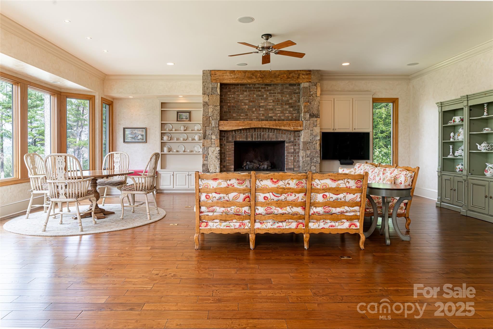 205 Pineholt Lane Property Photo 11