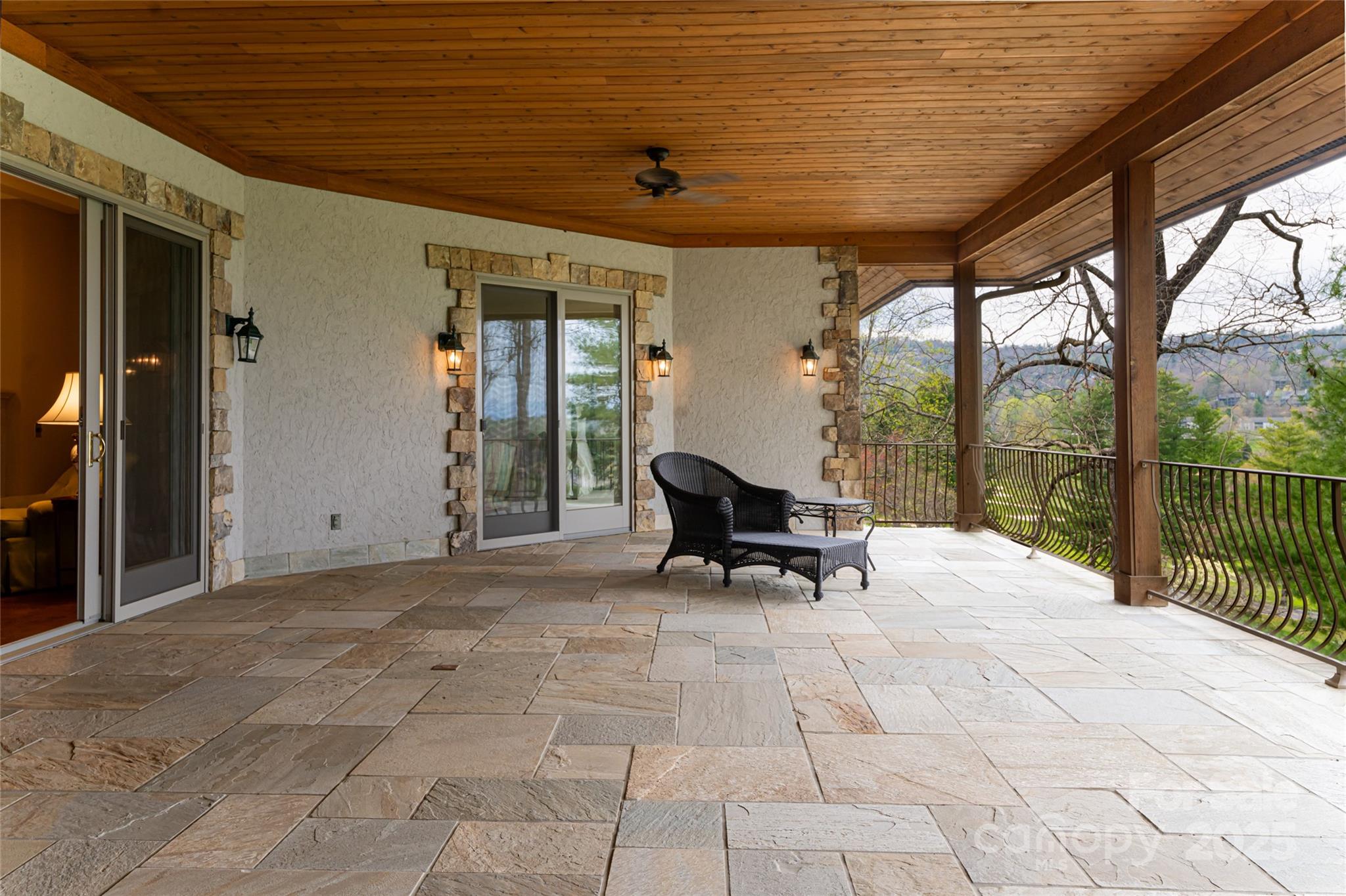 205 Pineholt Lane Property Photo 14