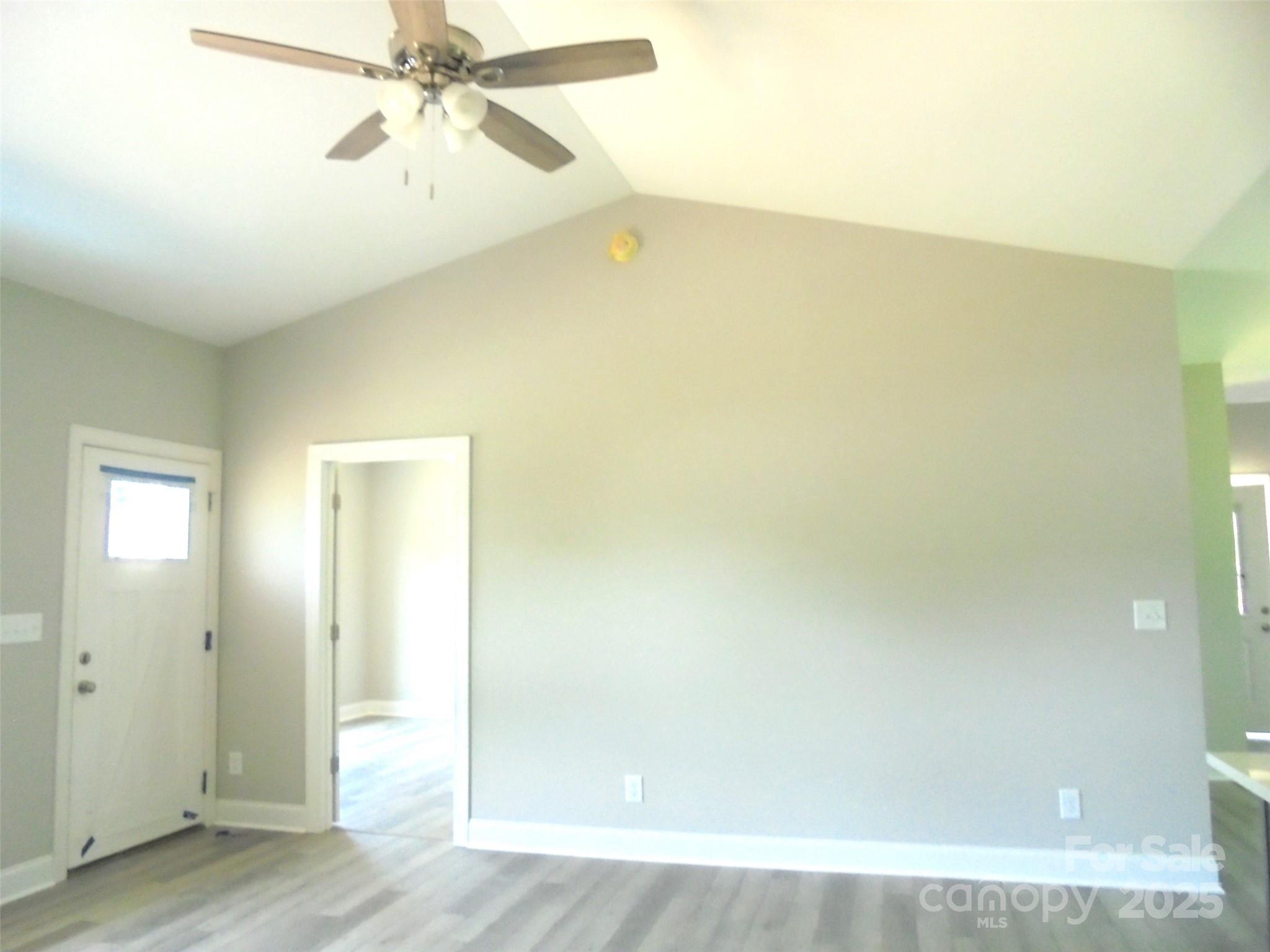 325 Jordan Avenue Property Photo 5
