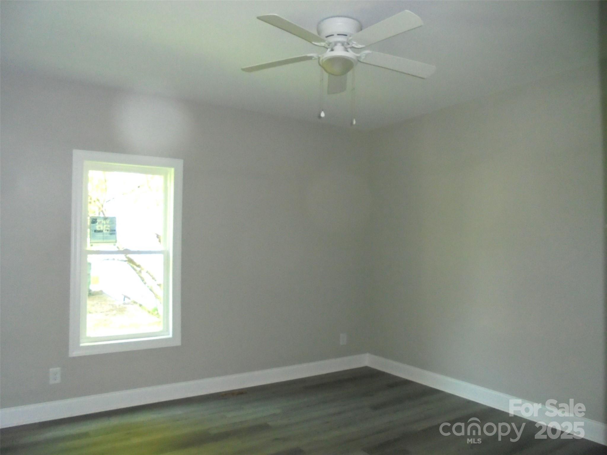 325 Jordan Avenue Property Photo 8