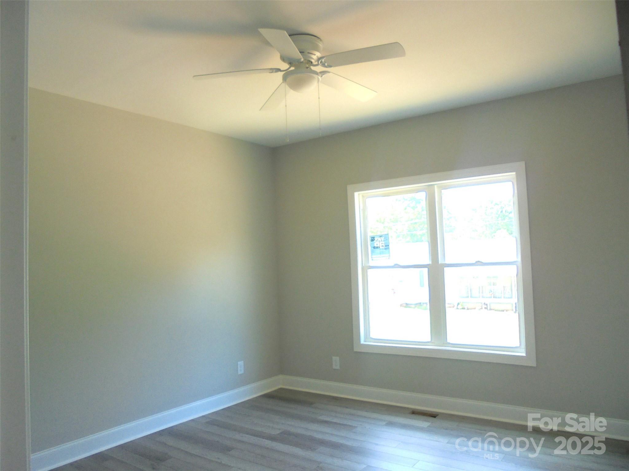 325 Jordan Avenue Property Photo 9