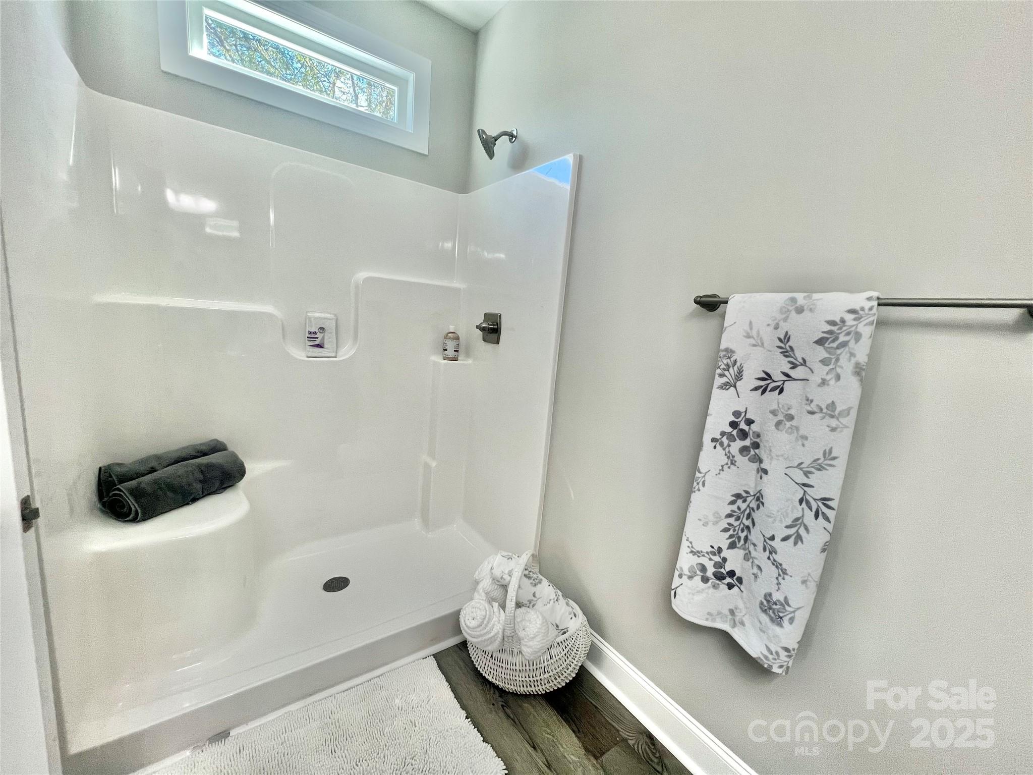 325 Jordan Avenue Property Photo 10