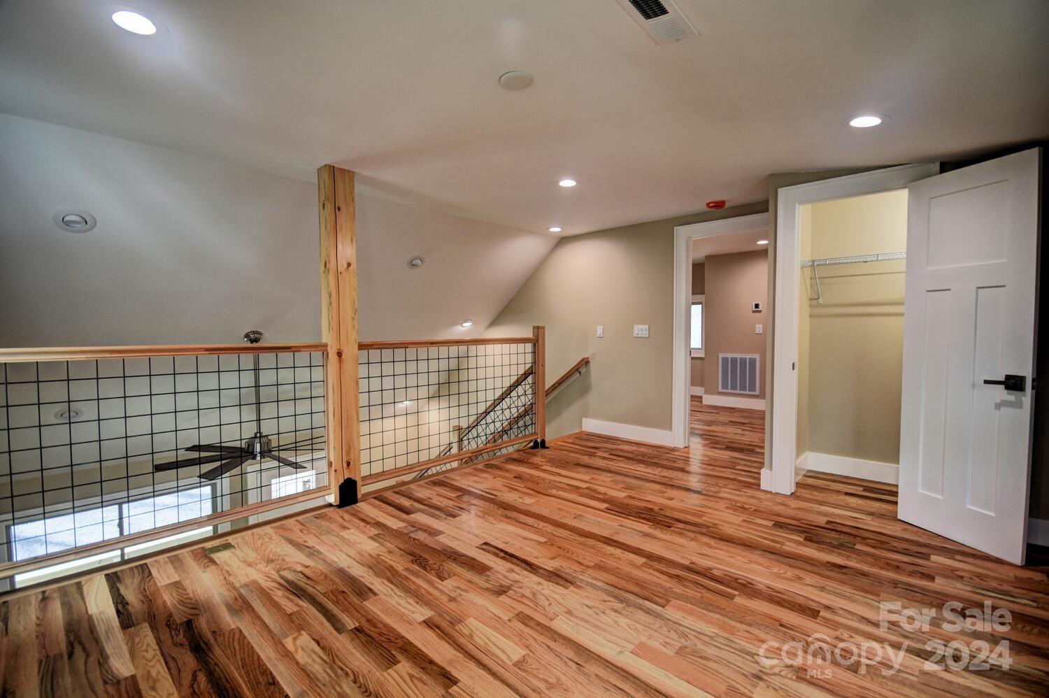 20 Lisa Lane Property Photo 17