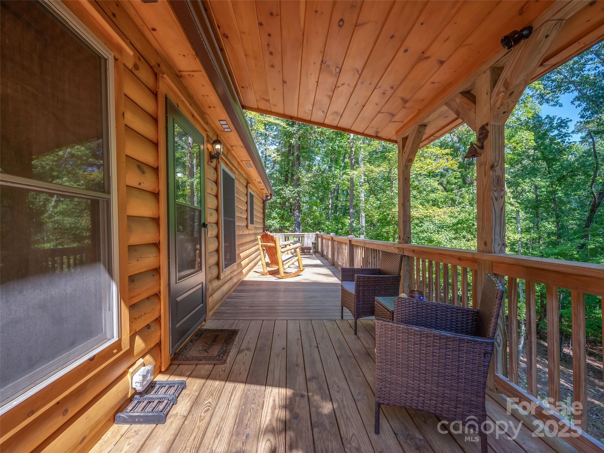 344 Wolf Trail Property Photo 4