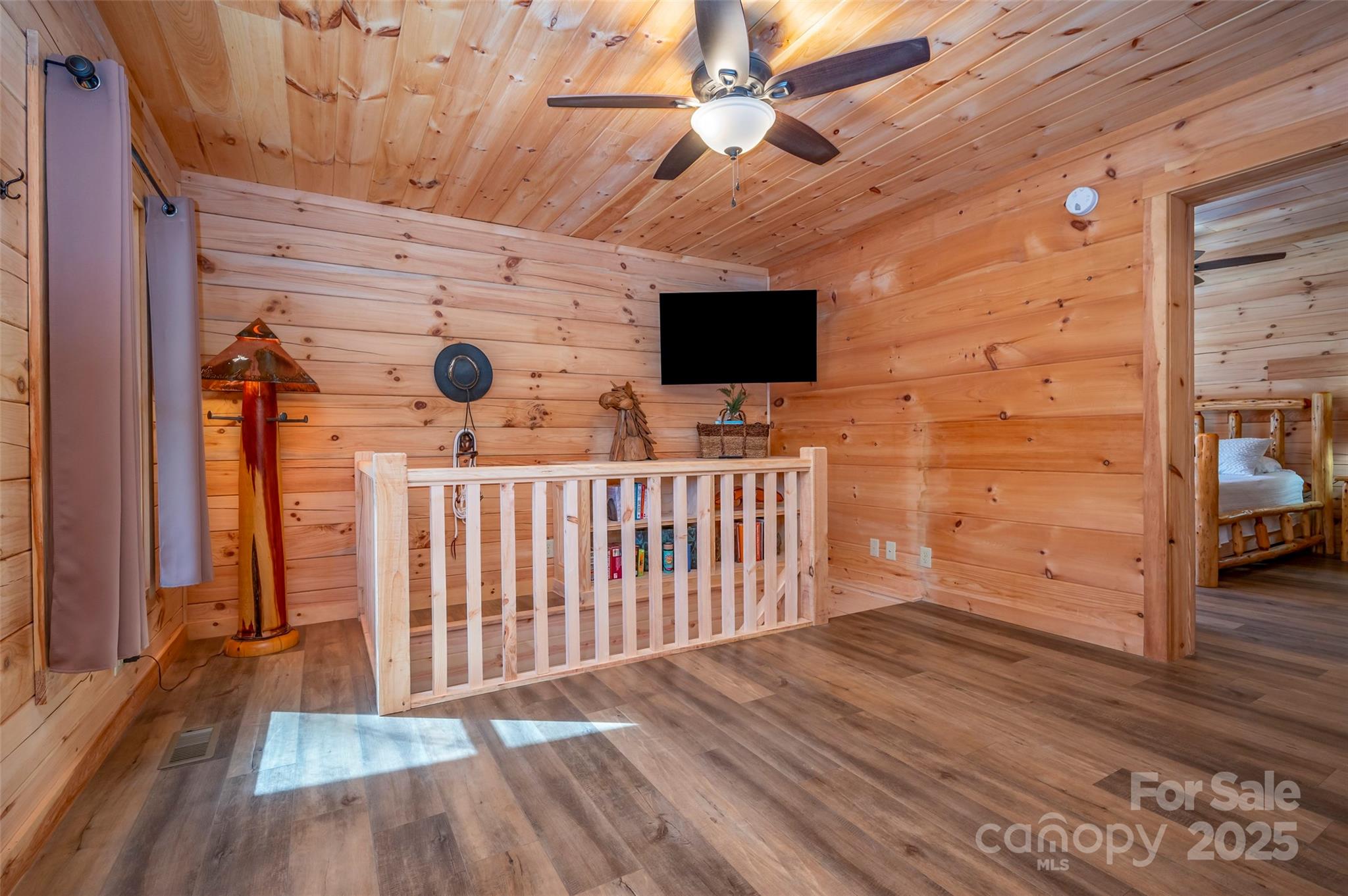 344 Wolf Trail Property Photo 11